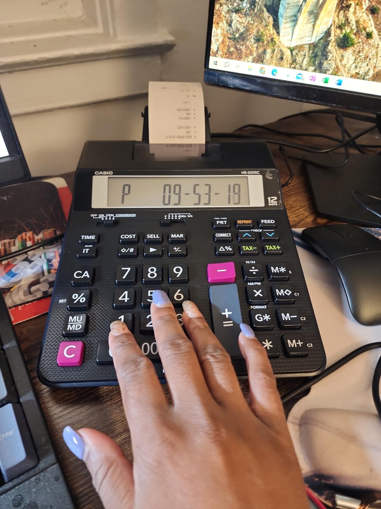 Casio HR-200RC Desktop Printing Calculator, Dual-Color Print customer photo 2