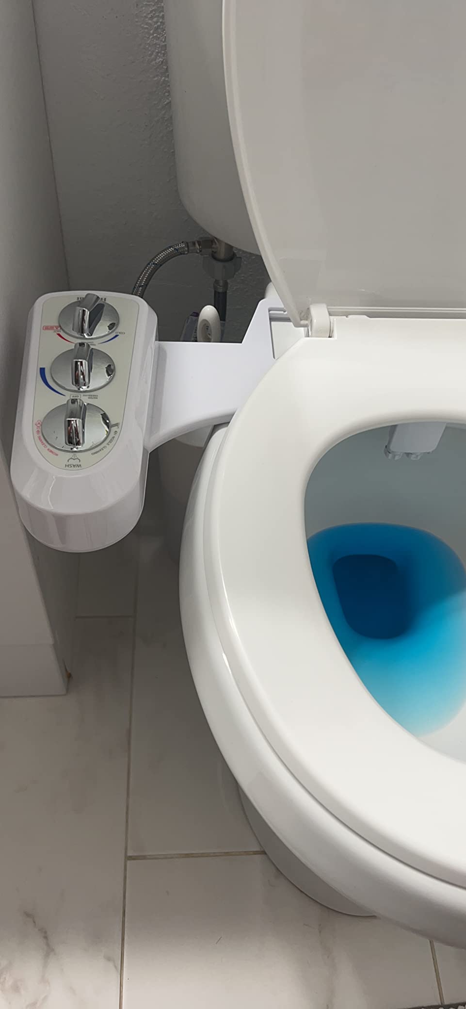 Hibbent Bidet Attachment, Hot & Cold Water Spray Bidet Toilet Seat, White customer photo 2