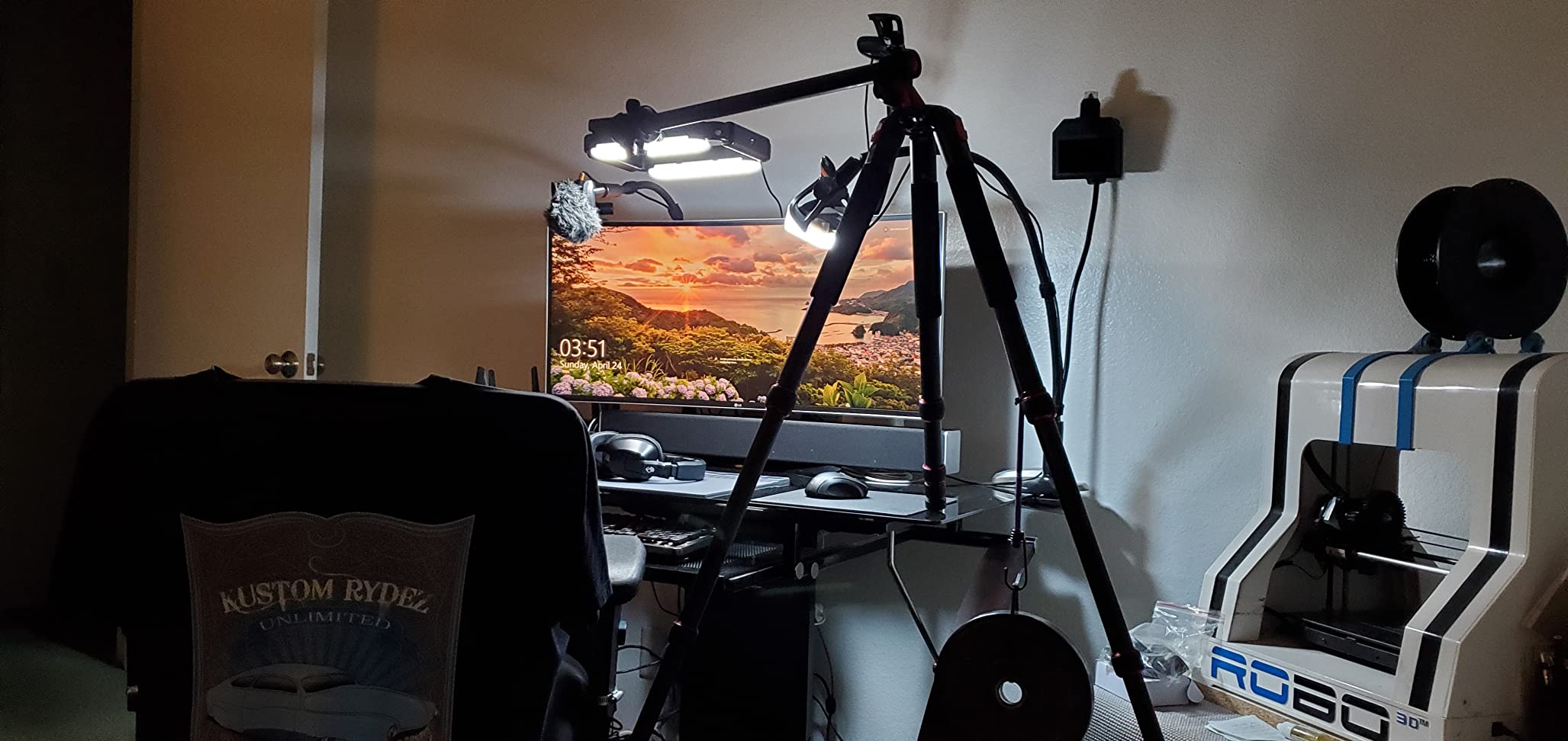 NEEWER 72 inch Camera Tripod Monopod with Center Column and Ball Head Aluminum, Arca Type QR Plate, Bag, Horizontal Tripod Overhead Camera Mount for DSLR Camera, Video Camcorder, Max Load: 33lb customer photo 1