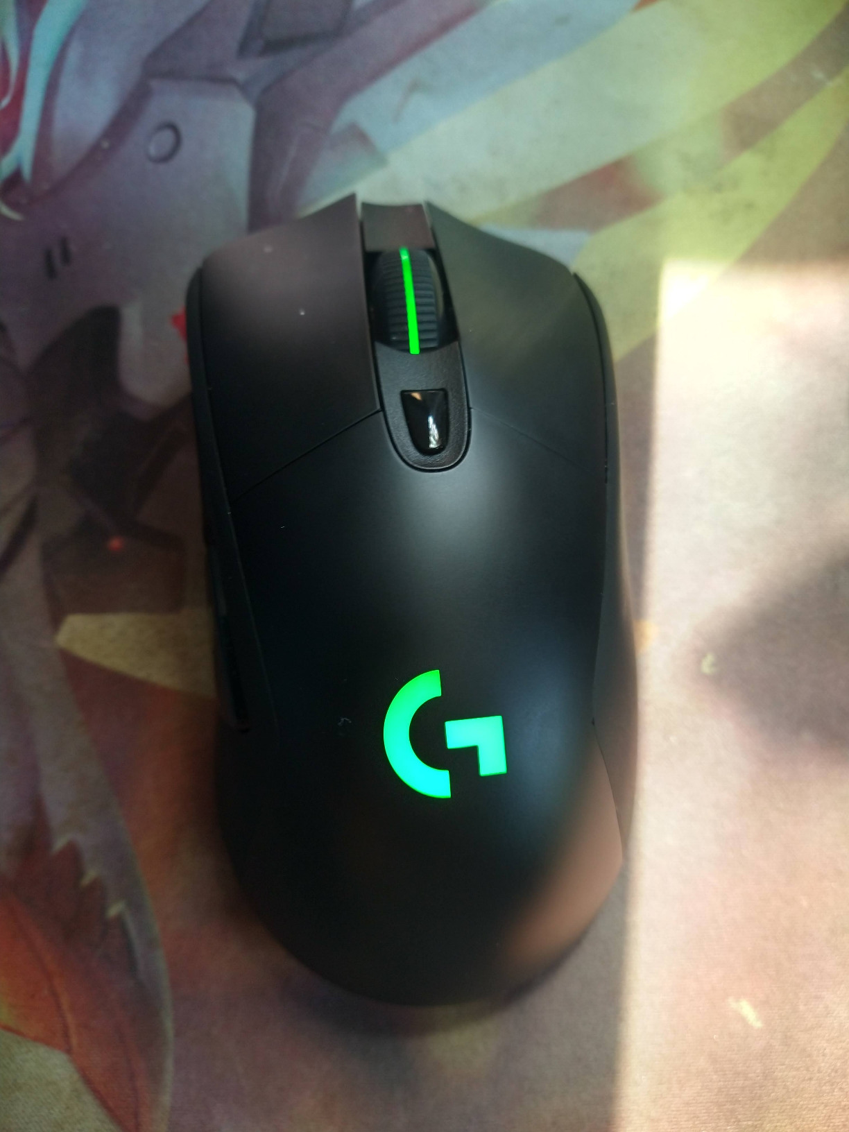 Logitech G703 Lightspeed Wireless Gaming Mouse - Black | Hero 25K Sensor, LIGHTSYNC RGB, Powerplay Compatible, 10G Optional Weight, 100-25,600 DPI, Rubber Side Grips customer photo 1