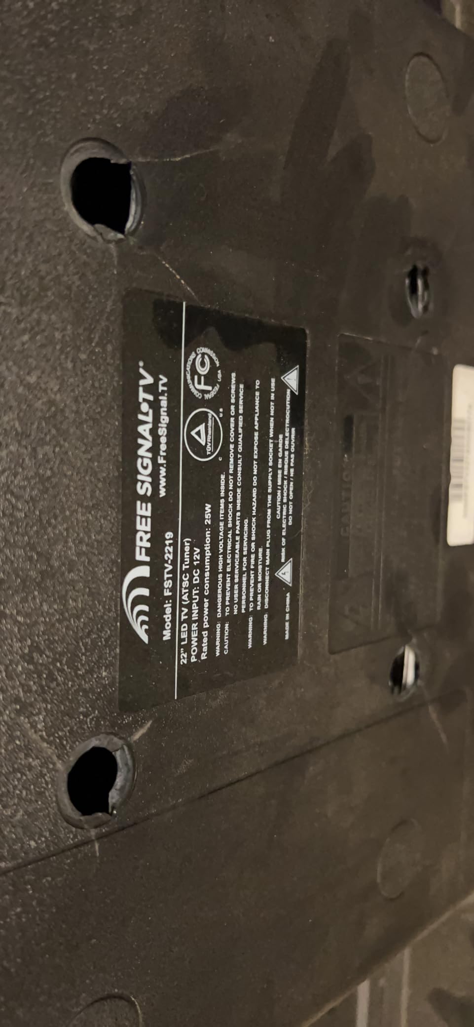 FREE SIGNAL TV Transit 12 Volt Flat Screen TV for RV, 22 inch TV with LED Screen, ACDC Powered with HD Resolution, HDMI/USB Inputs, Use in RVs, Campers, Boats and Off-Grid Applications. customer photo 2