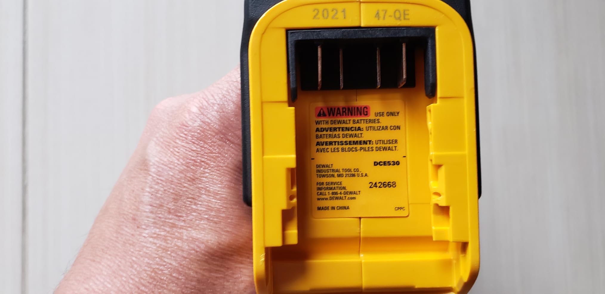 DEWALT 20V MAX Heat Gun, Cordless, Up to 990 Degrees, 42 Minutes of Run Time, LED Light, Heatgun with Flat and Hook Nozzle Attachments,Tool Only (DCE530B) customer photo 1
