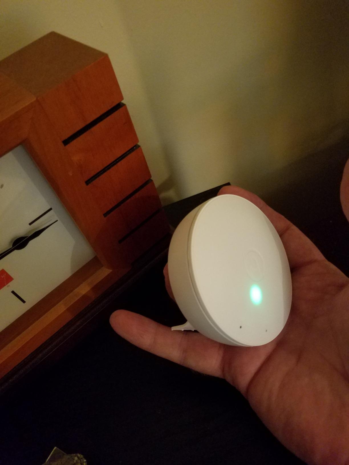 Airthings-292 Wave Mini - Indoor Air Quality - Chemicals (TVOCs), Humidity, Temperature 20 x 30 x 1 customer photo 2