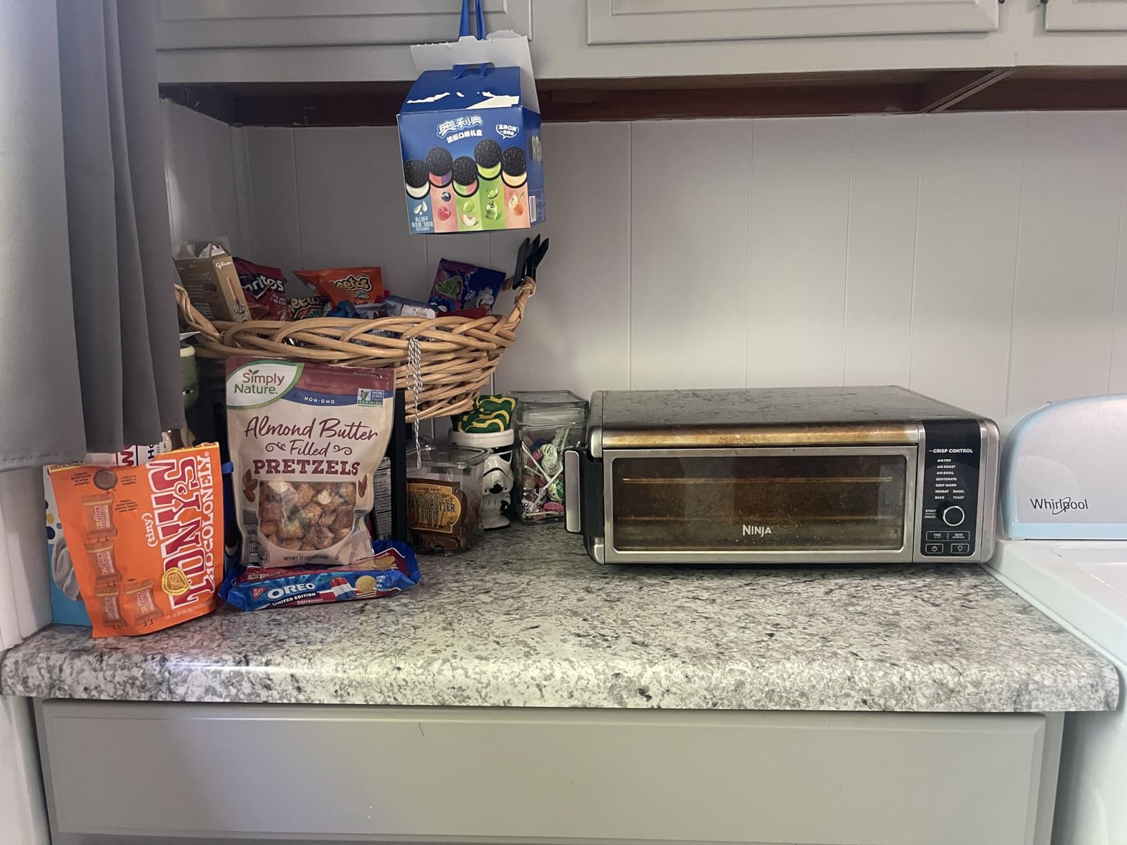 Ninja Digital Air Fry Countertop Oven, 8-in-1, XL, Silver, SP101 | Air fry, air roast, broil, bake, toast, bagel, dehydrate, keep warm, 1800W, Flip up & away customer photo 2