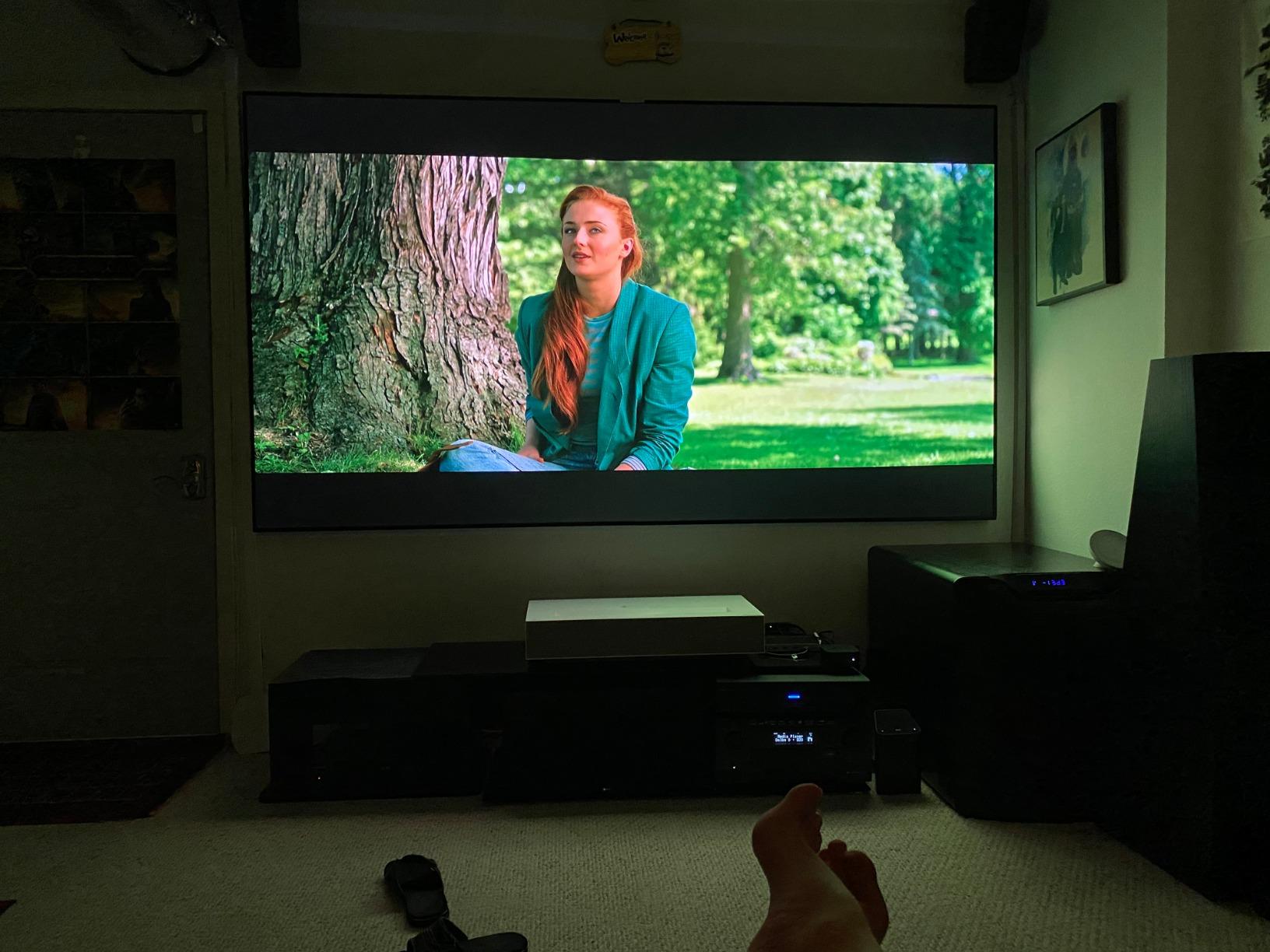 LG HU85LA 120” 4K UHD Resolution (3840 x 2160) Laser Smart Home Theater CineBeam Ultra Short Throw Projector, 2700 ANSI Lumen, Smart TV enabled, Alexa Built-in, HDR10, with Magic Remote - White customer photo 1