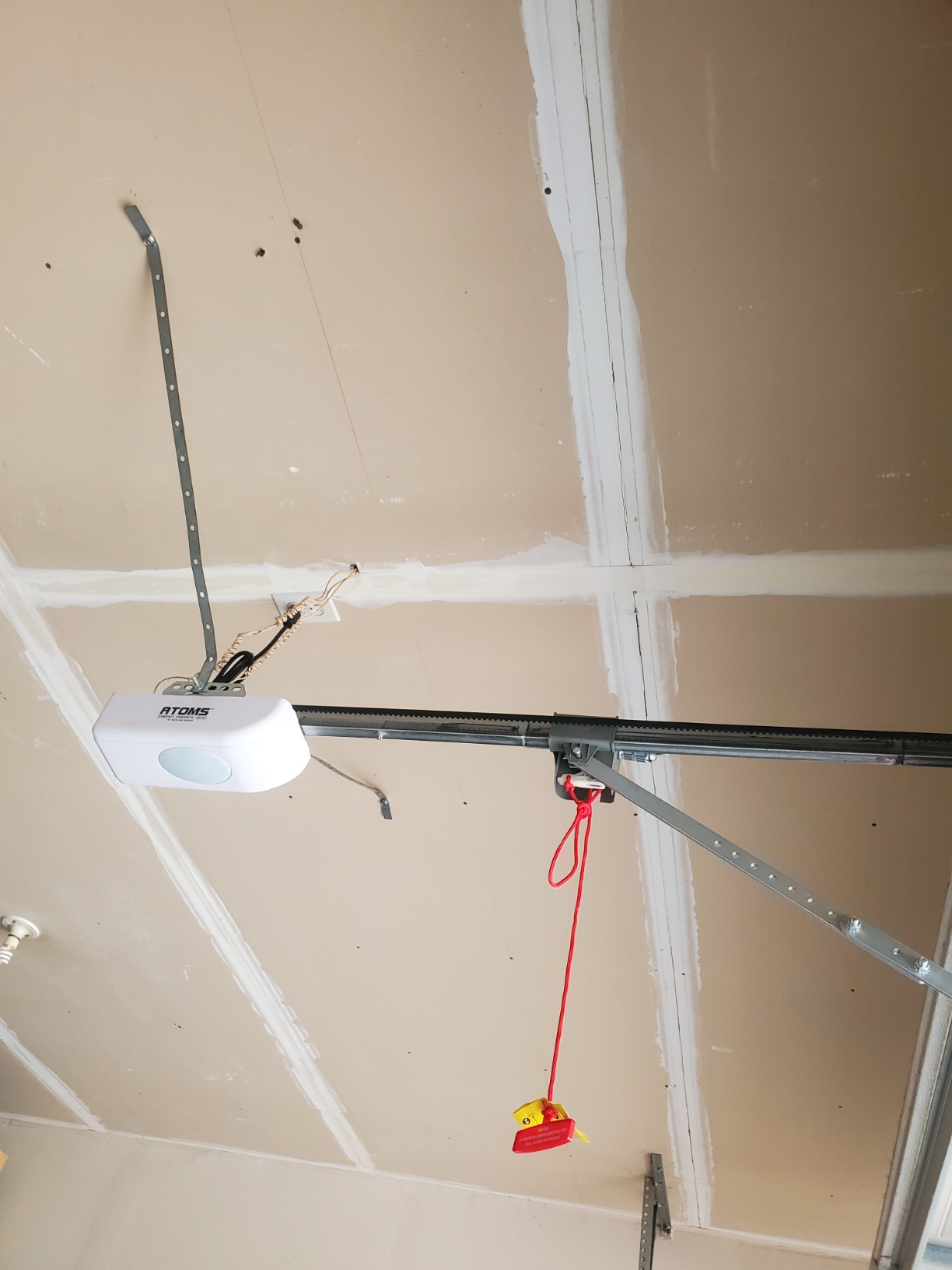 Skylink 1/2HPF Garage Door Opener with Alexa. Extremely Quiet DC Motor, Belt Drive and WiFi Compatible ATR-1622BKW customer photo 2