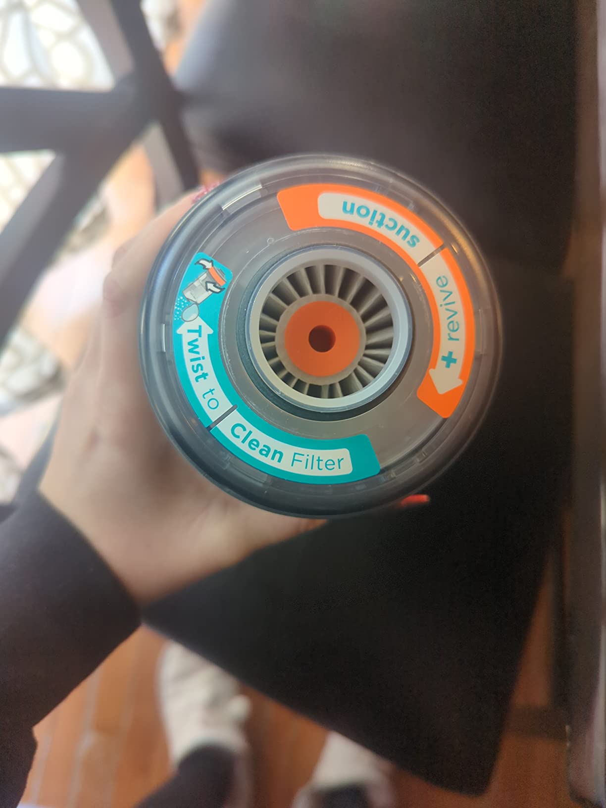BLACK+DECKER Cordless Vacuum, Powerseries Extreme, Stick Vacuum Cordless Rechargeable, Interchangeable Floorhead with Crevice Attachment, 3 Speed Control, Lightweight, Blue (BSV2020G) customer photo 2