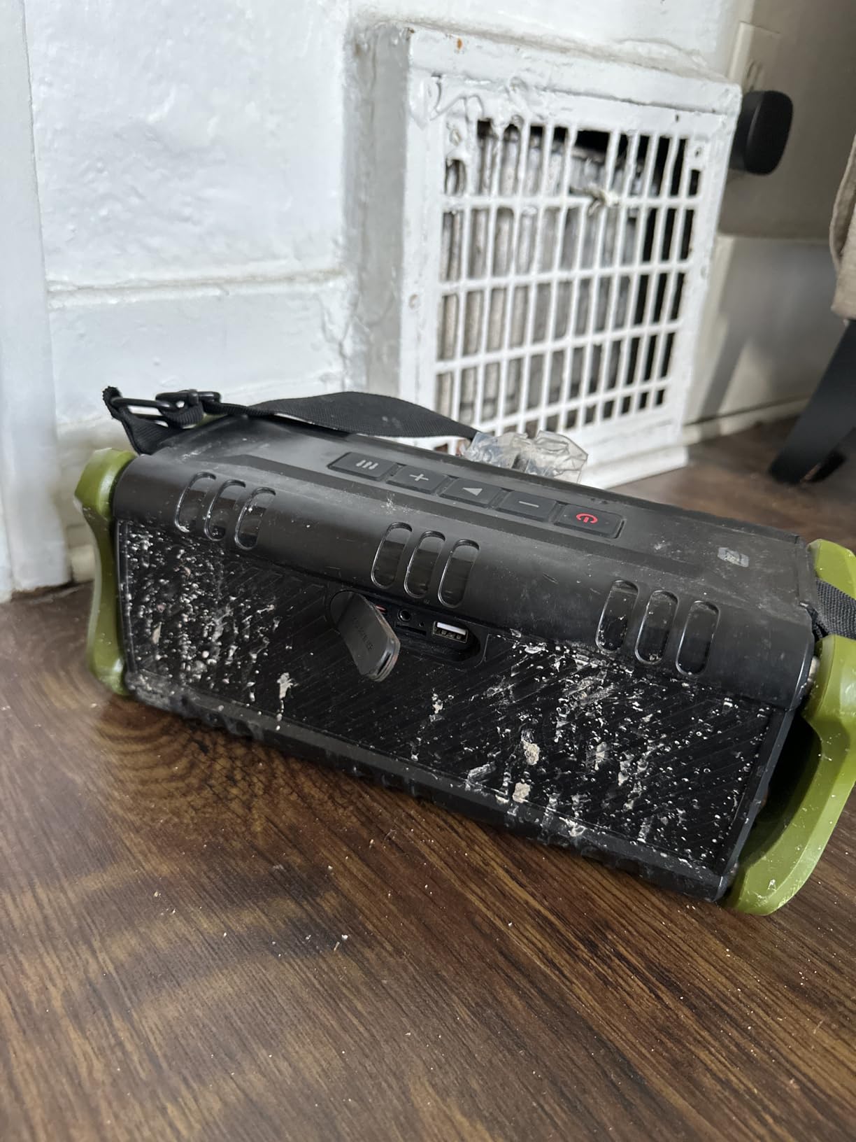 W-KING Bluetooth Speaker Wireless, 90W Max Loud Portable Outdoor Speaker | Deep Bass, IPX6 Waterproof, Floatable, Custom EQ, 40H, Dual Pairing, Subwoofer *2, TF, Large Speaker for Beach/Garage/Jobsite customer photo 1