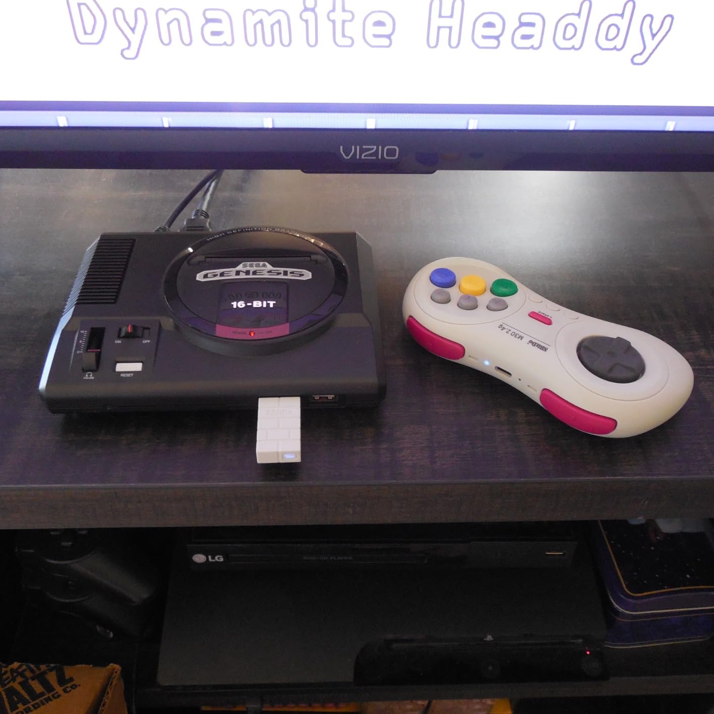 8Bitdo M30 2.4G Wireless Gamepad for Sega Genesis Mini / Mega Drive Mini / Switch customer photo 1