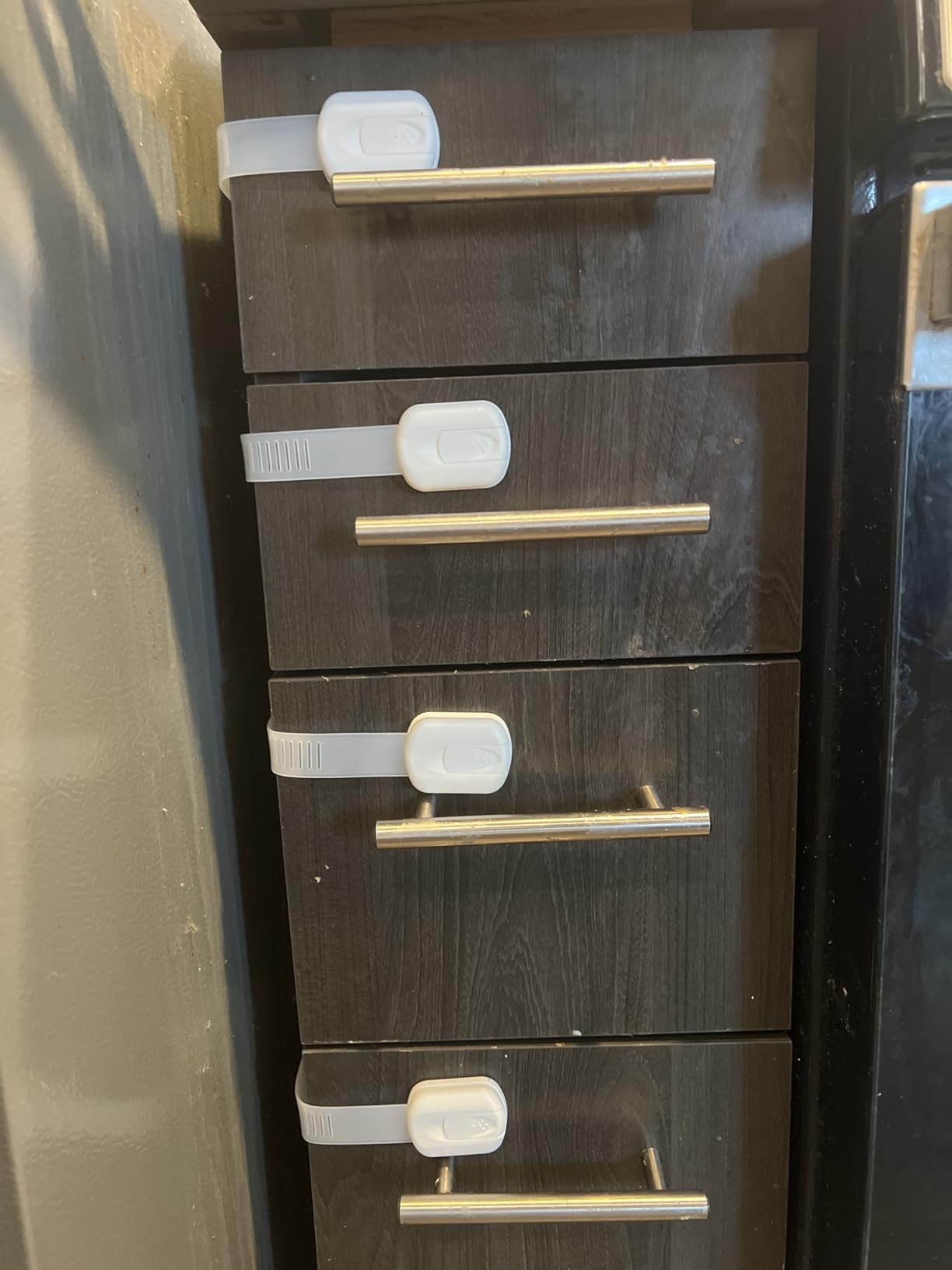 Vmaisi Multi-Use Adhesive Strap Locks for Baby Proofing Cabinets & Drawers customer photo 2