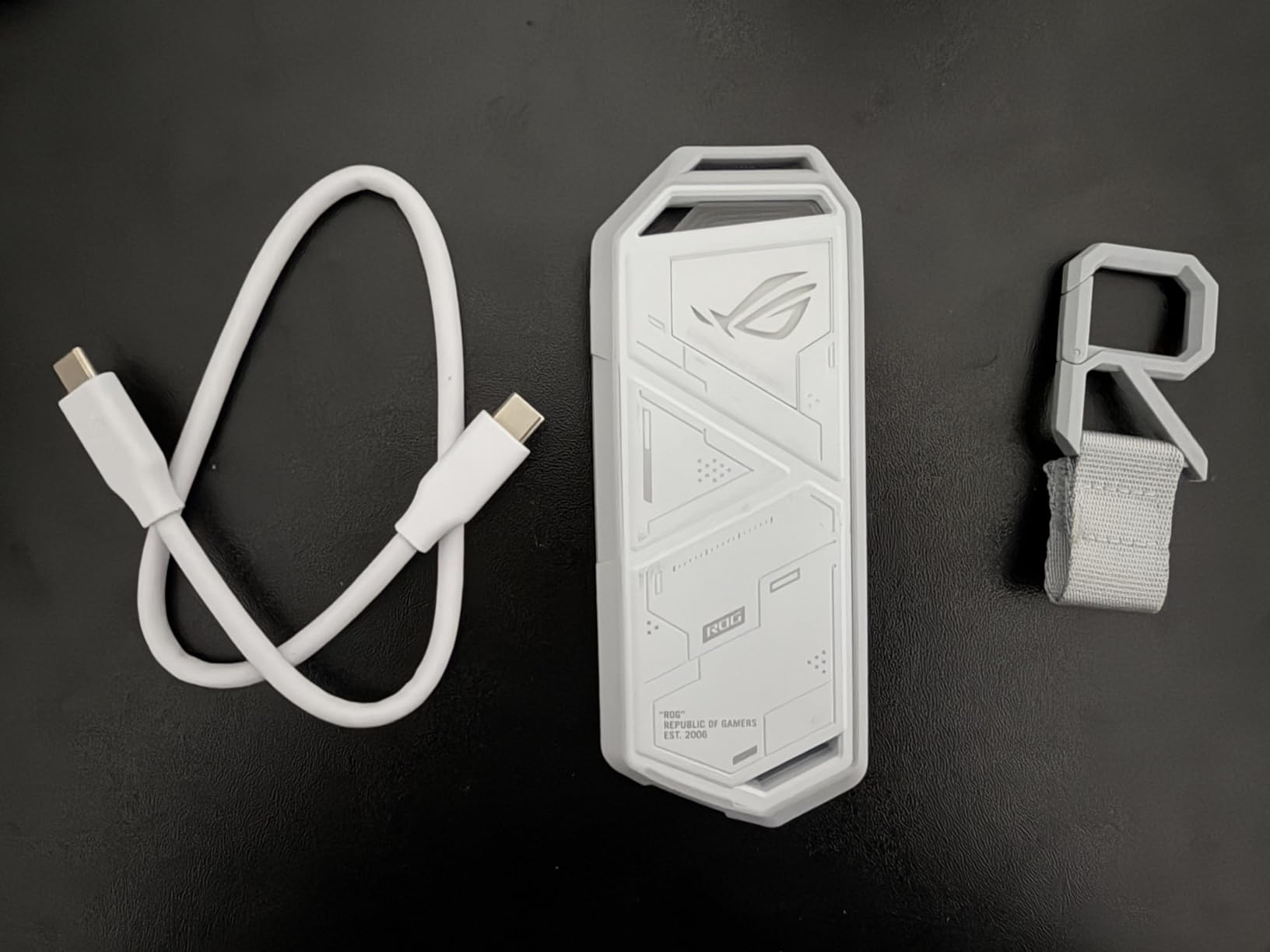 ASUS ROG Strix Arion Aluminum Alloy M.2 NVMe SSD Enclosure Case Adapter, USB 3.2 Gen 2 Type-C ,10 Gbps, USB-C to C and USB-C to A Cables, Fits PCIe 2280/2260/2242/2230 M Key/B+M Key, 1 Year Warranty customer photo 1