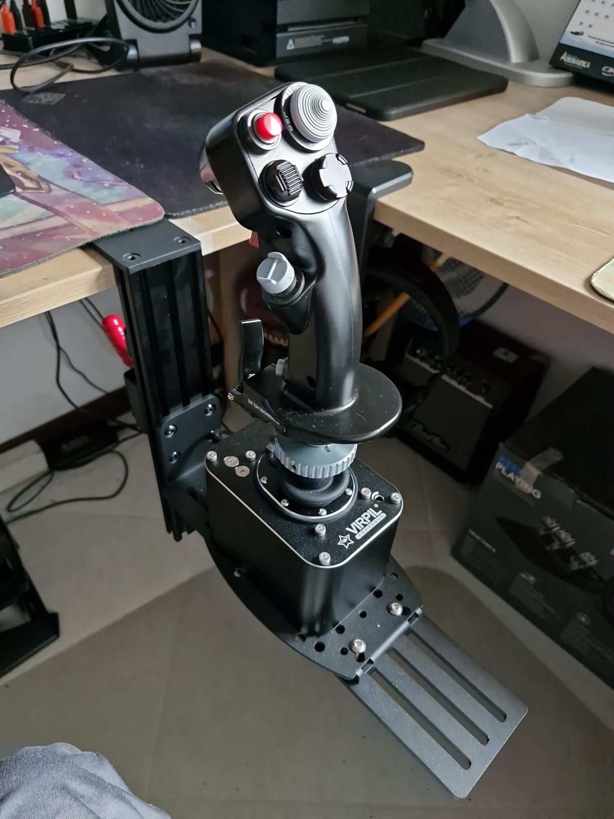 Thrustmaster F-16C Viper HOTAS Add-On Fighter Flight Stick Grip - PC | 1:1 replica, 100% metal, 19 action buttons, 8-way hat, fits HOTAS Warthog, Cougar & Magnetic Base, native DCS support customer photo 1