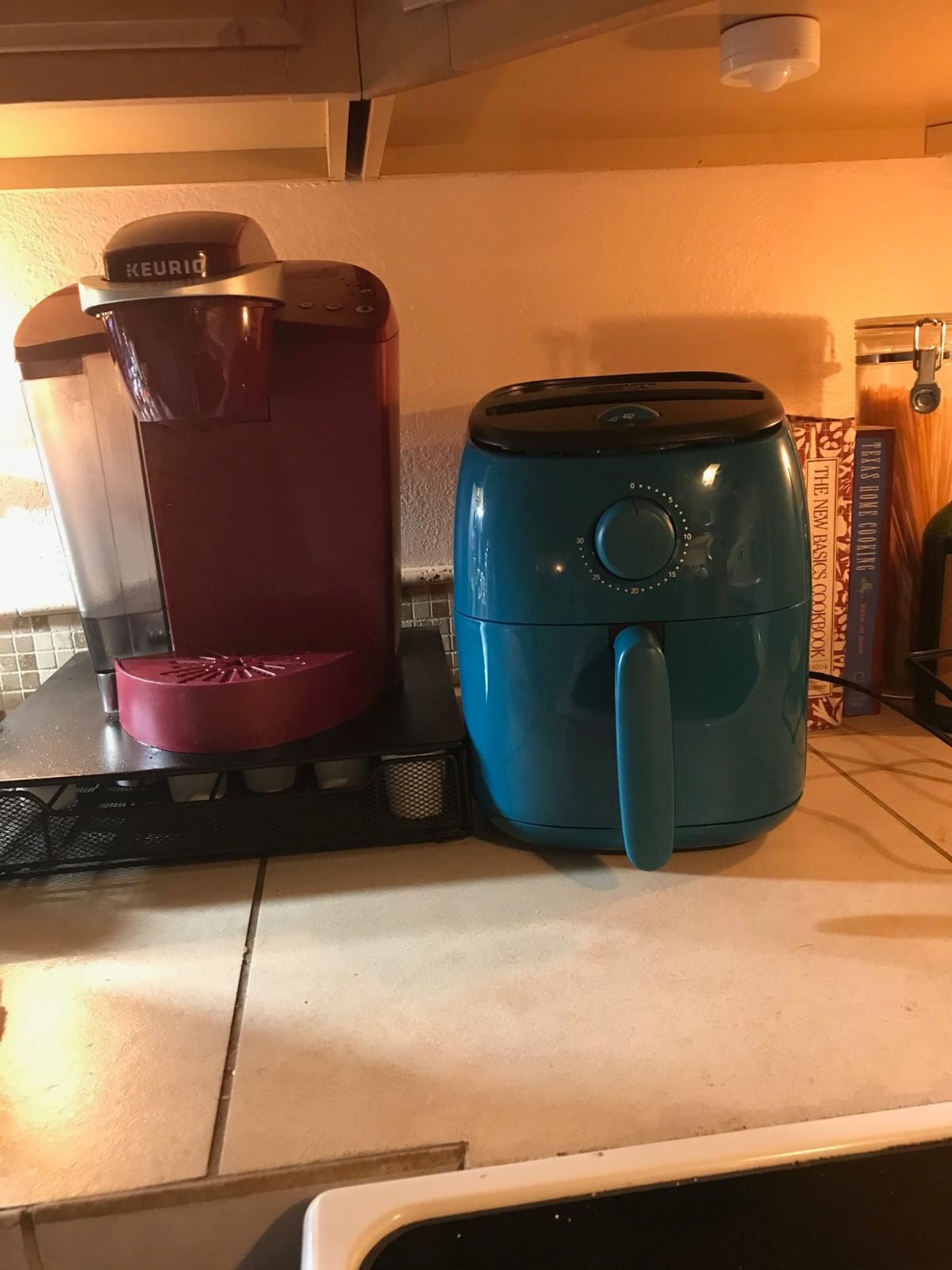 Dash Tasti-Crisp Air Fryer, 2.6 Quart, Aqua | Small Compact Basket Style Air Fryer, One or Two People, Auto Shut Off, Easy Dial Controls, Dishwasher Safe Parts customer photo 2