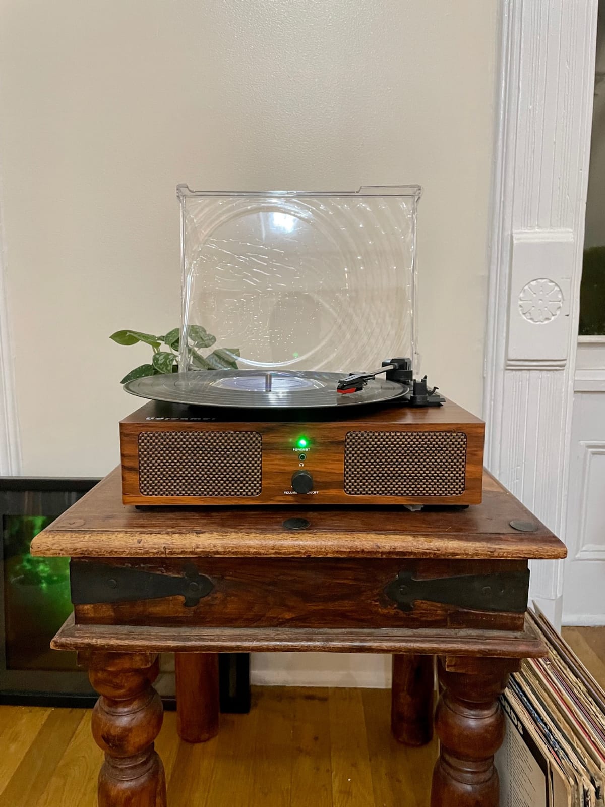 Vinyl Record Player Wireless Turntable with Built-in Speakers and USB Belt-Driven Vintage Phonograph Record Player 3 Speed for Entertainment and Home Decoration customer photo 2