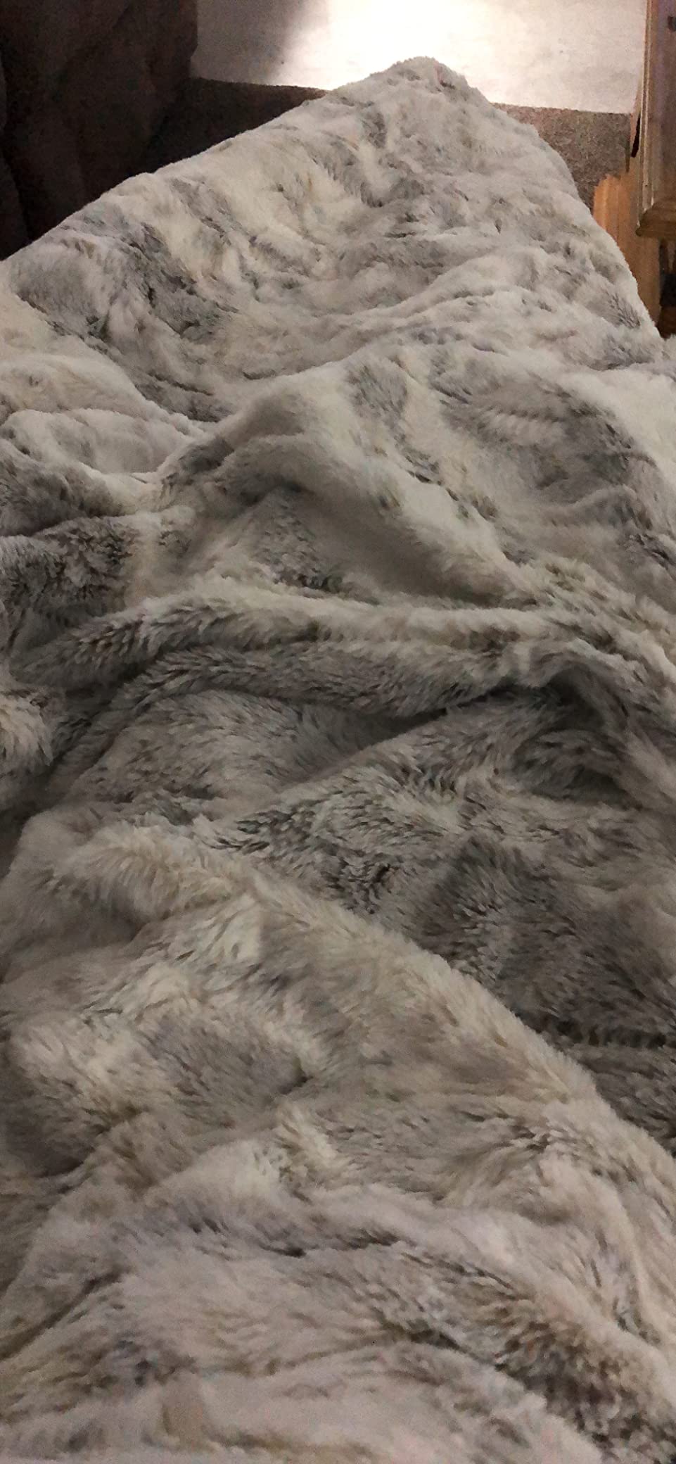 Beautyrest Zuri Reversible Faux Fur to Mink Electric Blanket, Auto Shut Off, Virtually Zero EMF, Multi Heat Setting, UL Certified, Machine Washable, Natural Marble Throw 50x70 customer photo 2