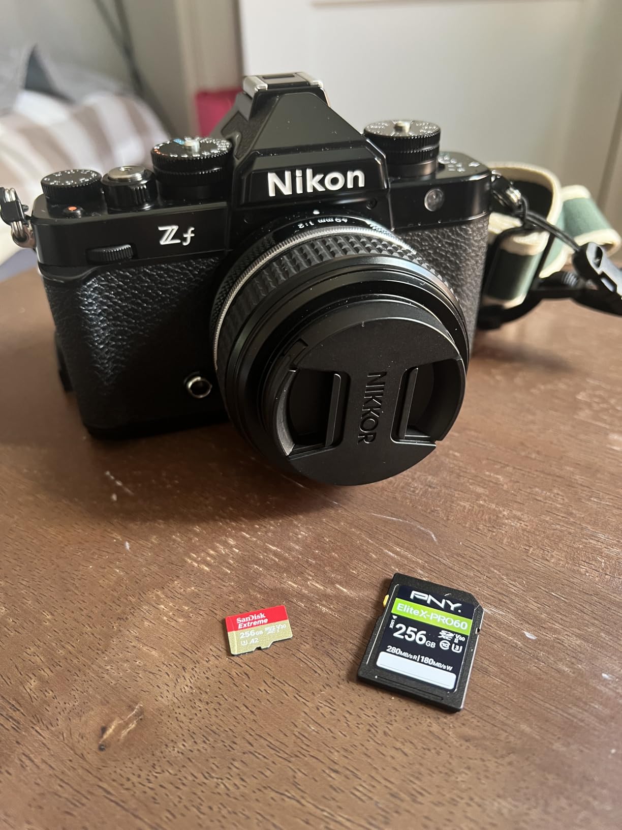 SanDisk 256GB Extreme MicroSDXC UHS-I Memory Card - C10, U3, V30, 4K, A2, Micro SD customer photo 2