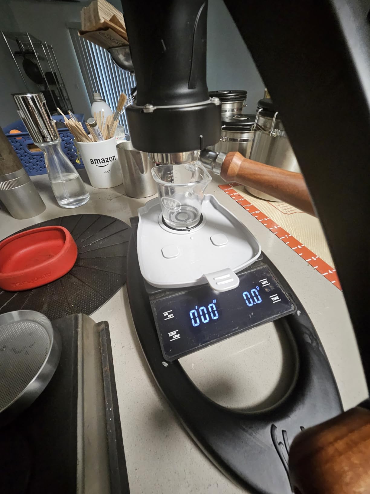 Flair UPDATED 49 PRO (Black) - All manual 49mm lever espresso maker with handled portafilter, pressure gauge and no plastics in brew path customer photo 1