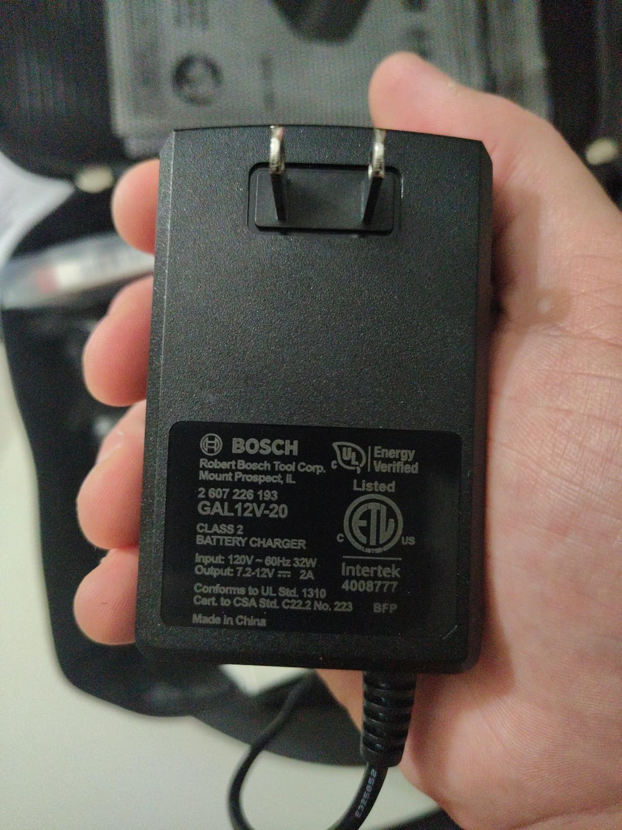 BOSCH GSR12V-300FCB22 12V Max Drill/Driver with 5-In-1 FlexiClick System with (2) 2.0 Ah Batteries customer photo 1