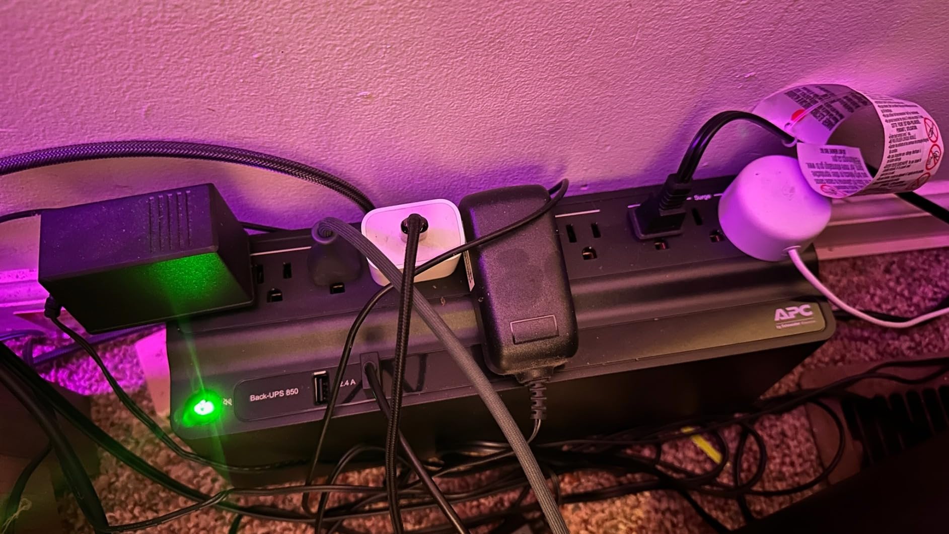 APC UPS 850VA/450W UPS Battery Backup & Surge Protector for PC, Router, NAS | Back-UPS UPS battery backup for home office electronics — 35-min runtime, surge protection, dual USB-A charging port customer photo 2