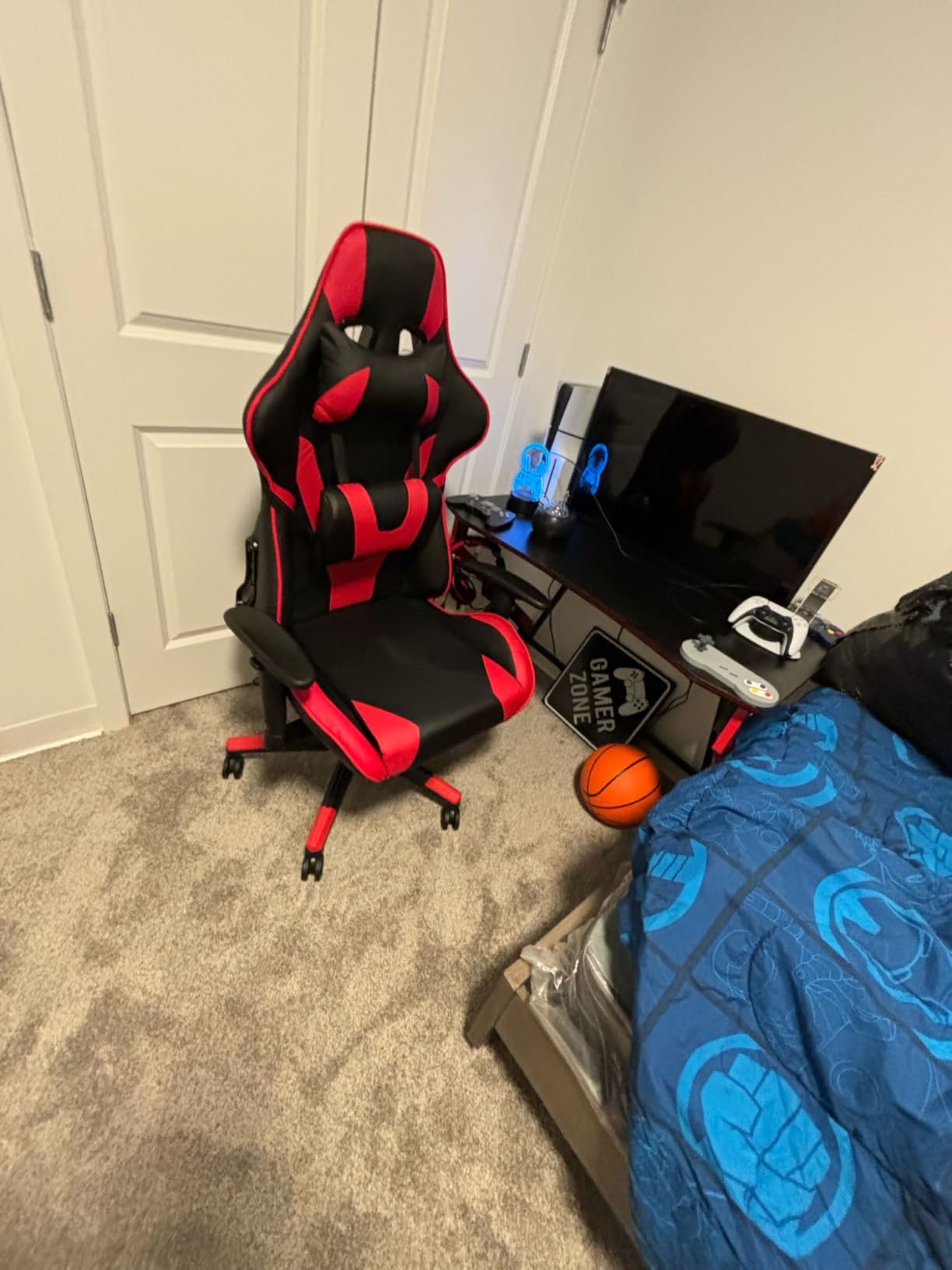 Flash Furniture X20 Fully Reclining LeatherSoft Racing Style Gaming Chair with Headrest, Lumbar Pillows, Ergonomic Swivel Computer Chair, Black/White customer photo 1