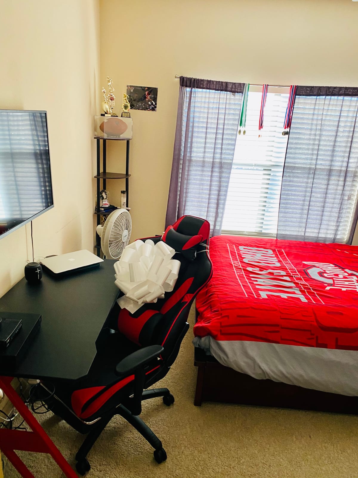 Flash Furniture Red Gaming Desk and Red/Black Footrest Reclining Gaming Chair Set with Cup Holder and Headphone Hook customer photo 2