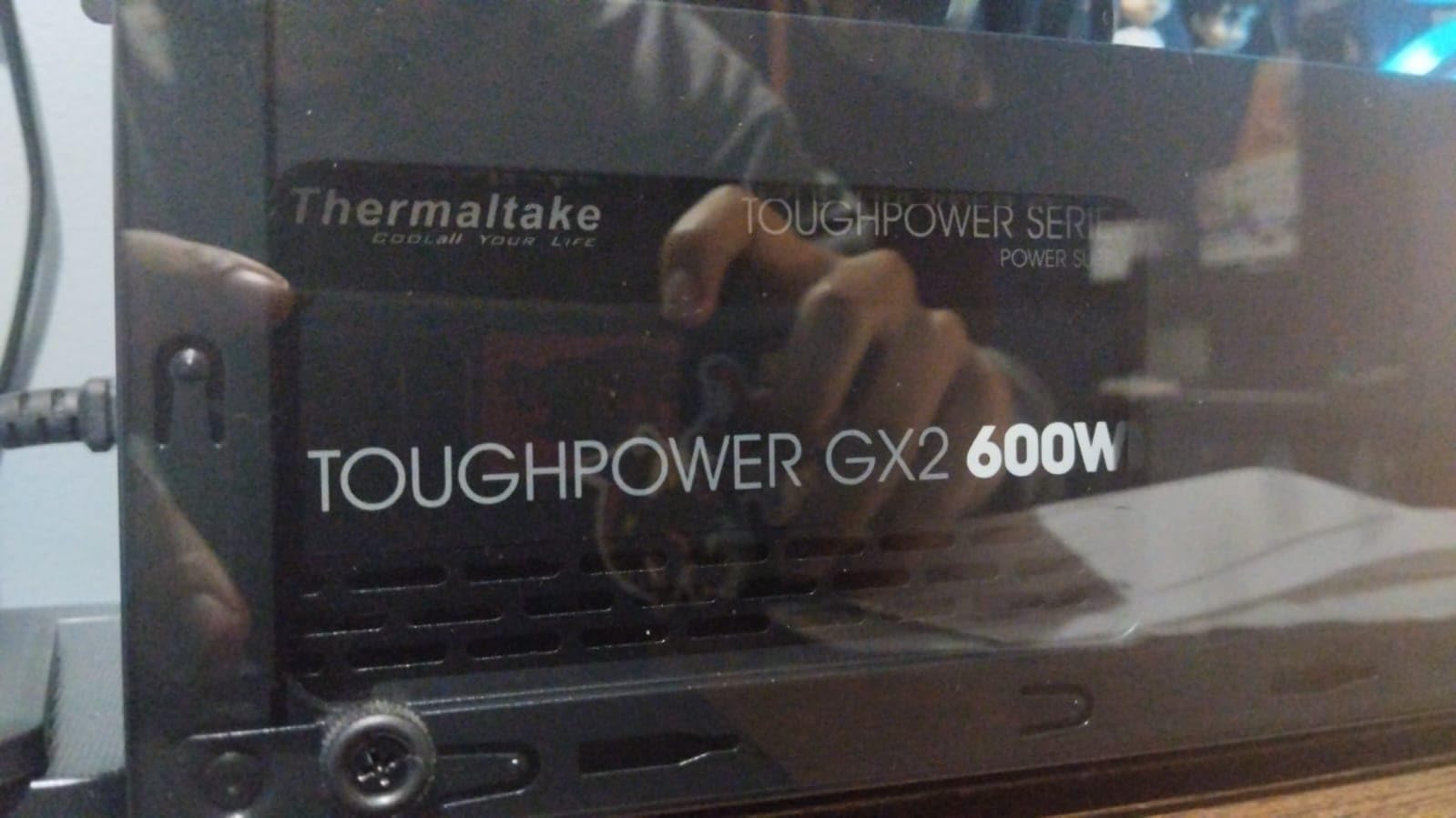 Thermaltake Toughpower GX2 80+ Gold 600W SLI/Crossfire Ready Continuous Power ATX 12V V2.4/EPS V2.92 Non Modular Power Supply 5 Year Warranty PS-TPD-0600NNFAGU-2 customer photo 2