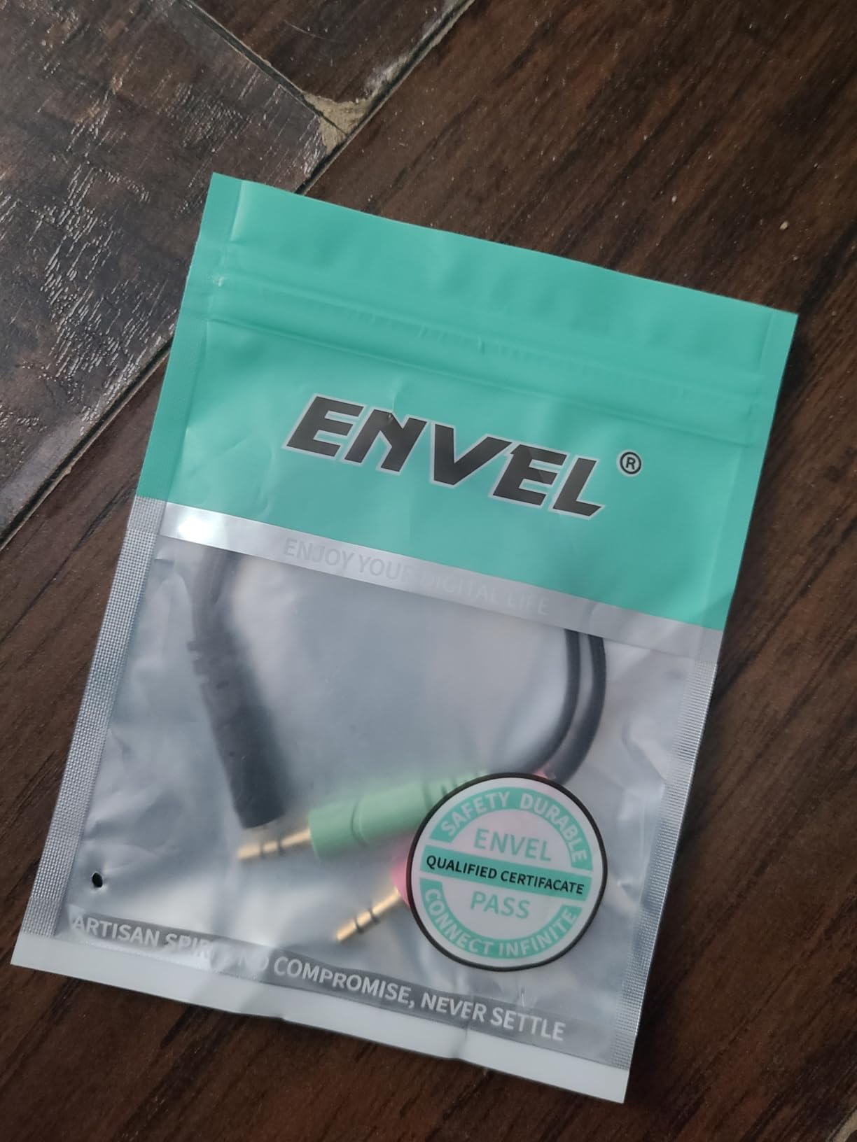 ENVEL Headset Splitter Cable for PC 3.5mm Jack Headphone Adapter, Audio Y Splitter 3.5mm Female to 2 Dual 3.5mm Male for Computer customer photo 1