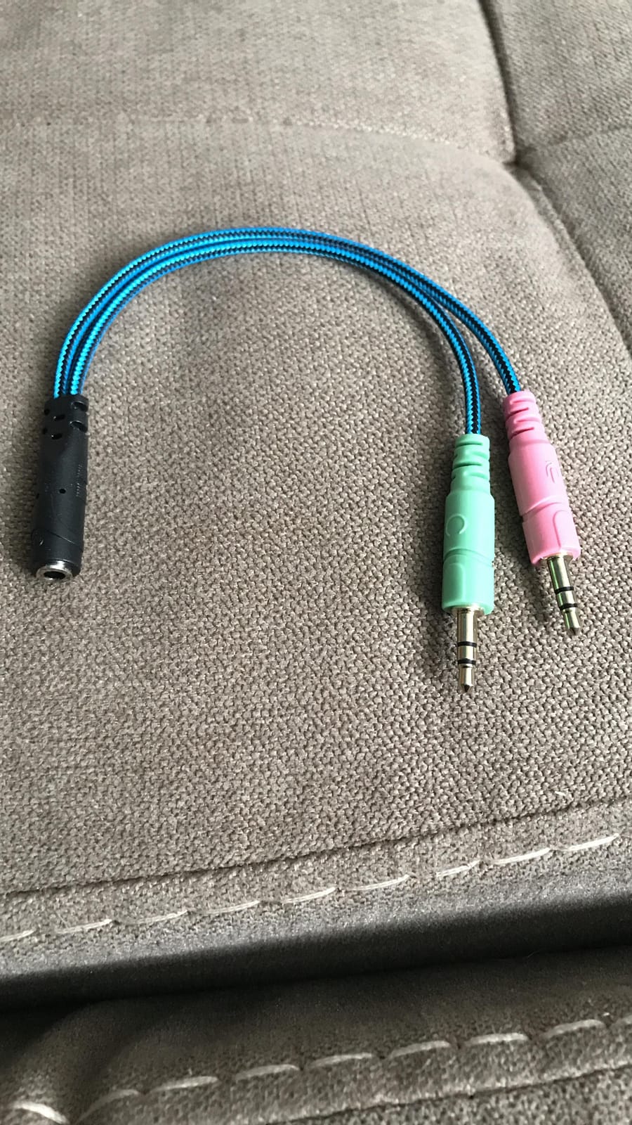 ENVEL Headset Splitter Cable for PC 3.5mm Jack Headphone Adapter, Audio Y Splitter 3.5mm Female to 2 Dual 3.5mm Male for Computer customer photo 2
