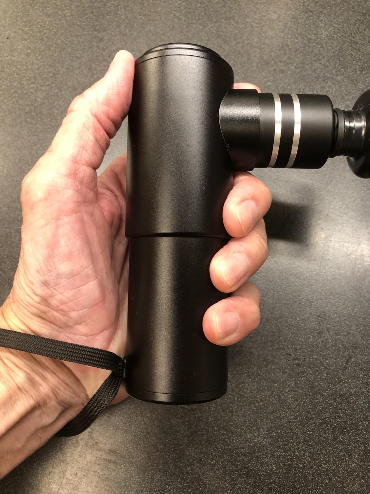 Lifepro Dyna Mini Percussion Travel Massage Gun with 4 Speeds, USB-C & Case customer photo 1