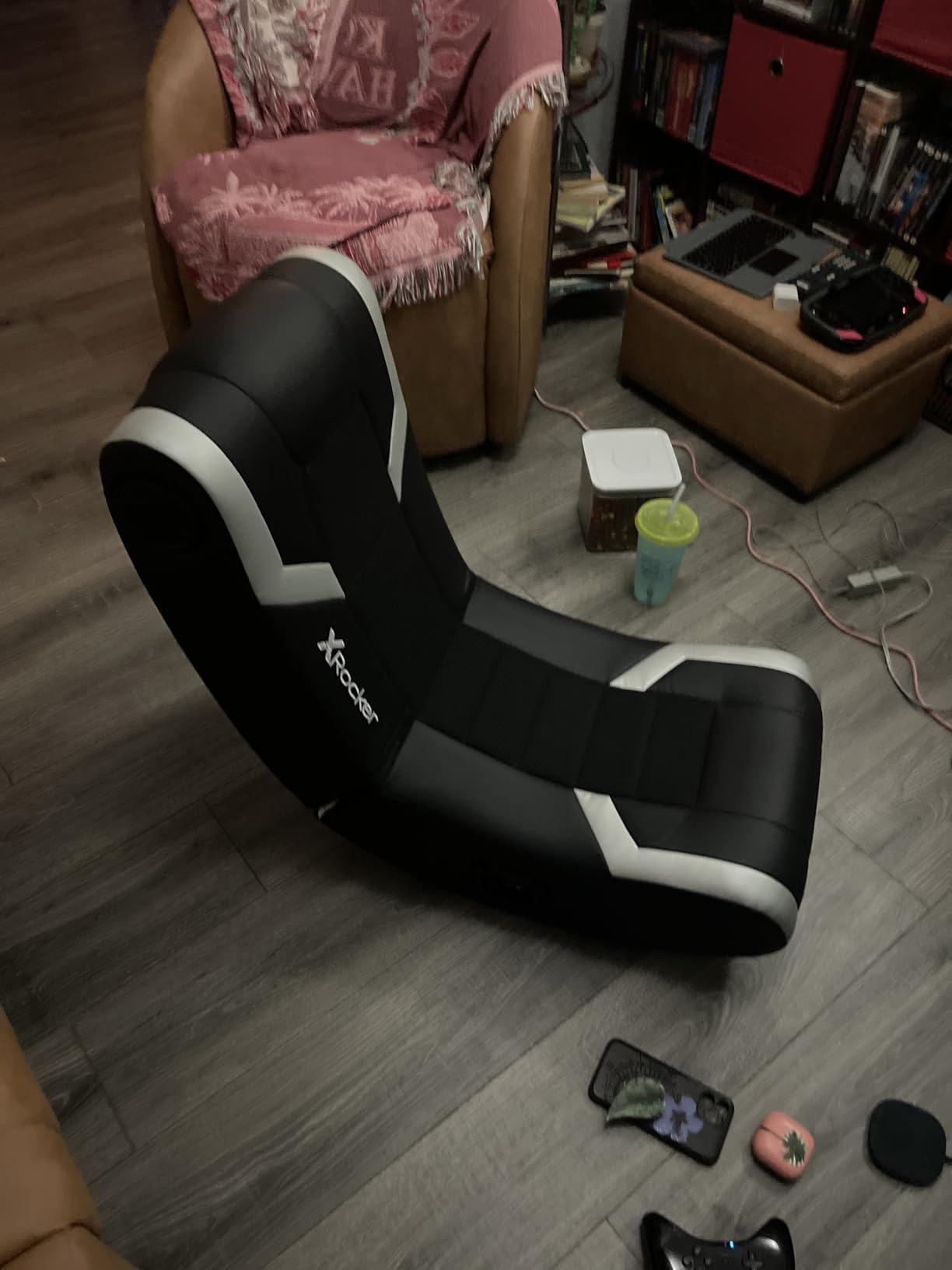 X Rocker Video Gaming Floor Rocker Chair, Built-in Audio, Foldable, for Gamers, Bedroom, or Game Room for Boys, Girls, Teens 5-17, Gifts for Gamers customer photo 1