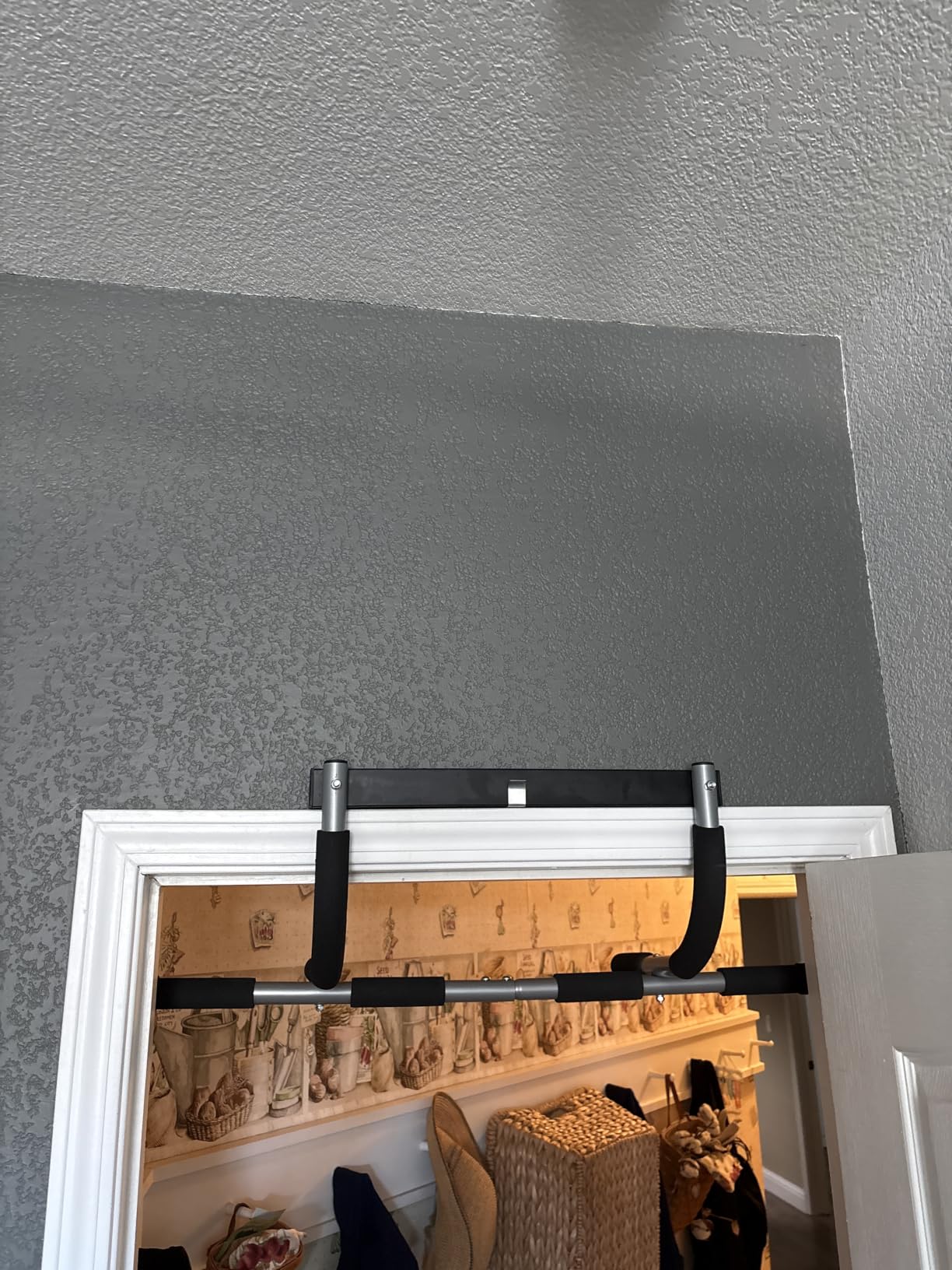 TOPOKO Pull Up Bar for Doorway, Heavy Duty Chin Up Station for Home Gym, Multi-Grip or Adjustable Door Frame Exercise Equipment for Upper Body Strength Training customer photo 2