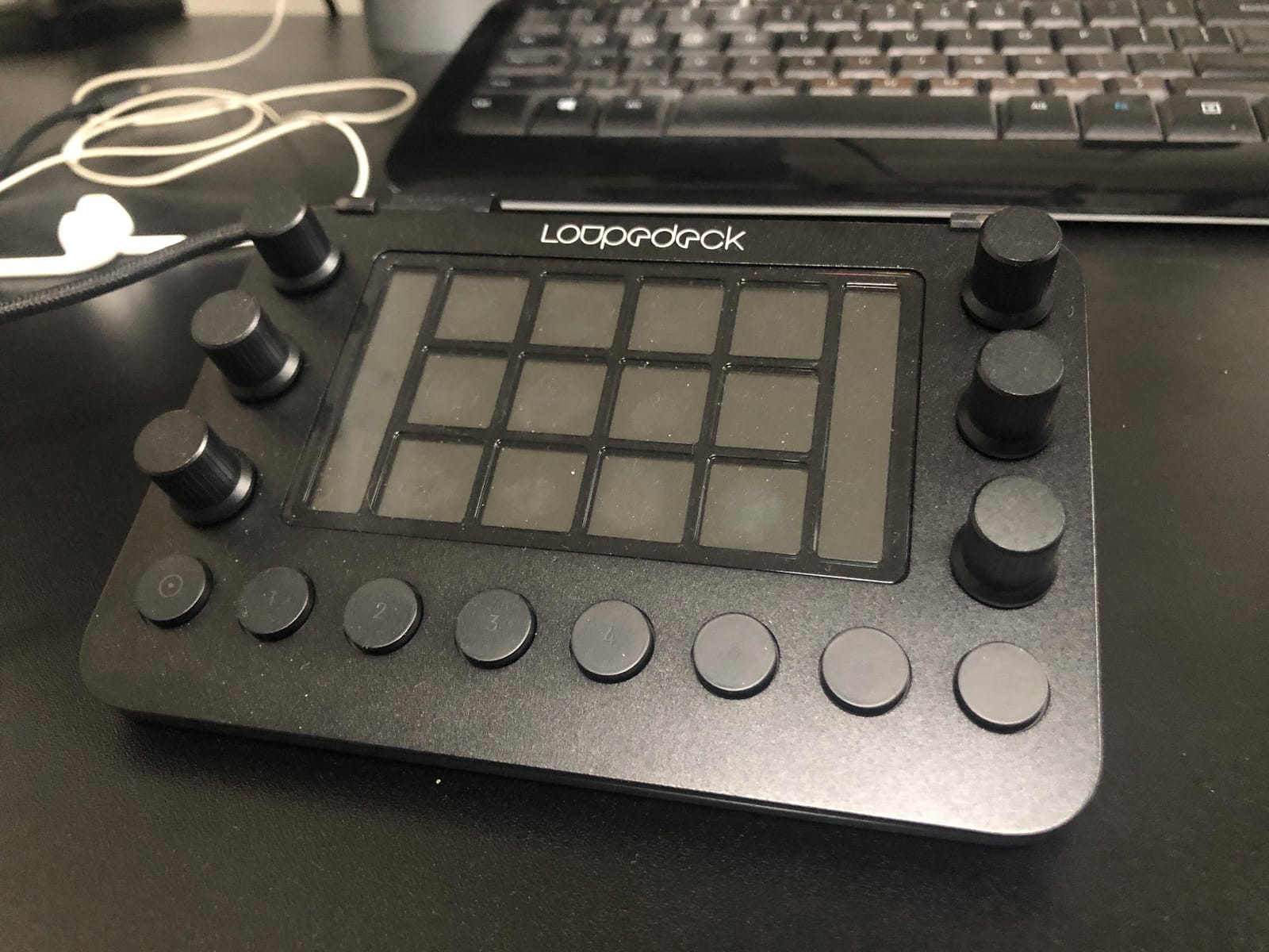 Loupedeck Live – The Custom Console for Live Streaming, Photo and Video Editing with Customizable Buttons, Dials and LED Touchscreen customer photo 1