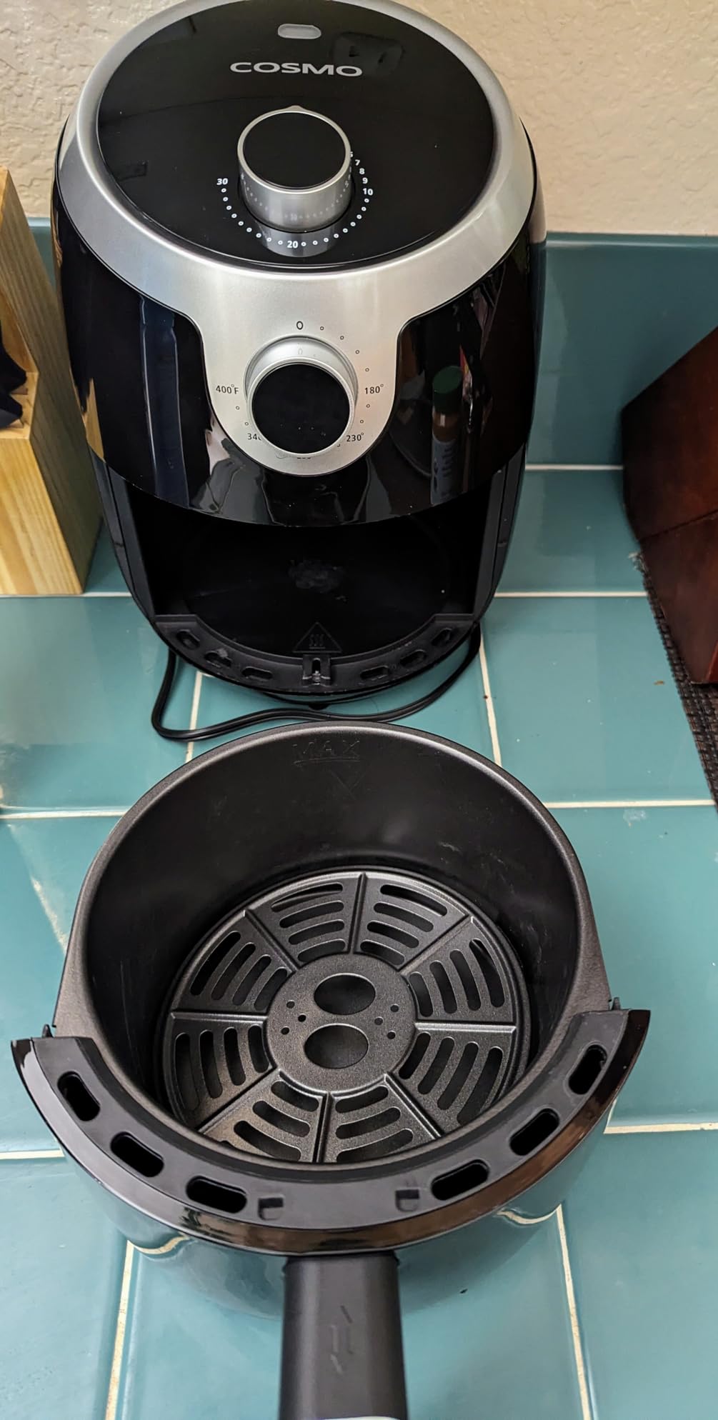 COSMO COS-23AFAKB 2.3 Quart Electric Small Air Fryer with Temperature Control, Timer, Auto Shut-Off, Non-Stick Frying Tray, 1000W Compact Mini Air Fryer (2.3 Quarts, Stainless Steel/Black) customer photo 1