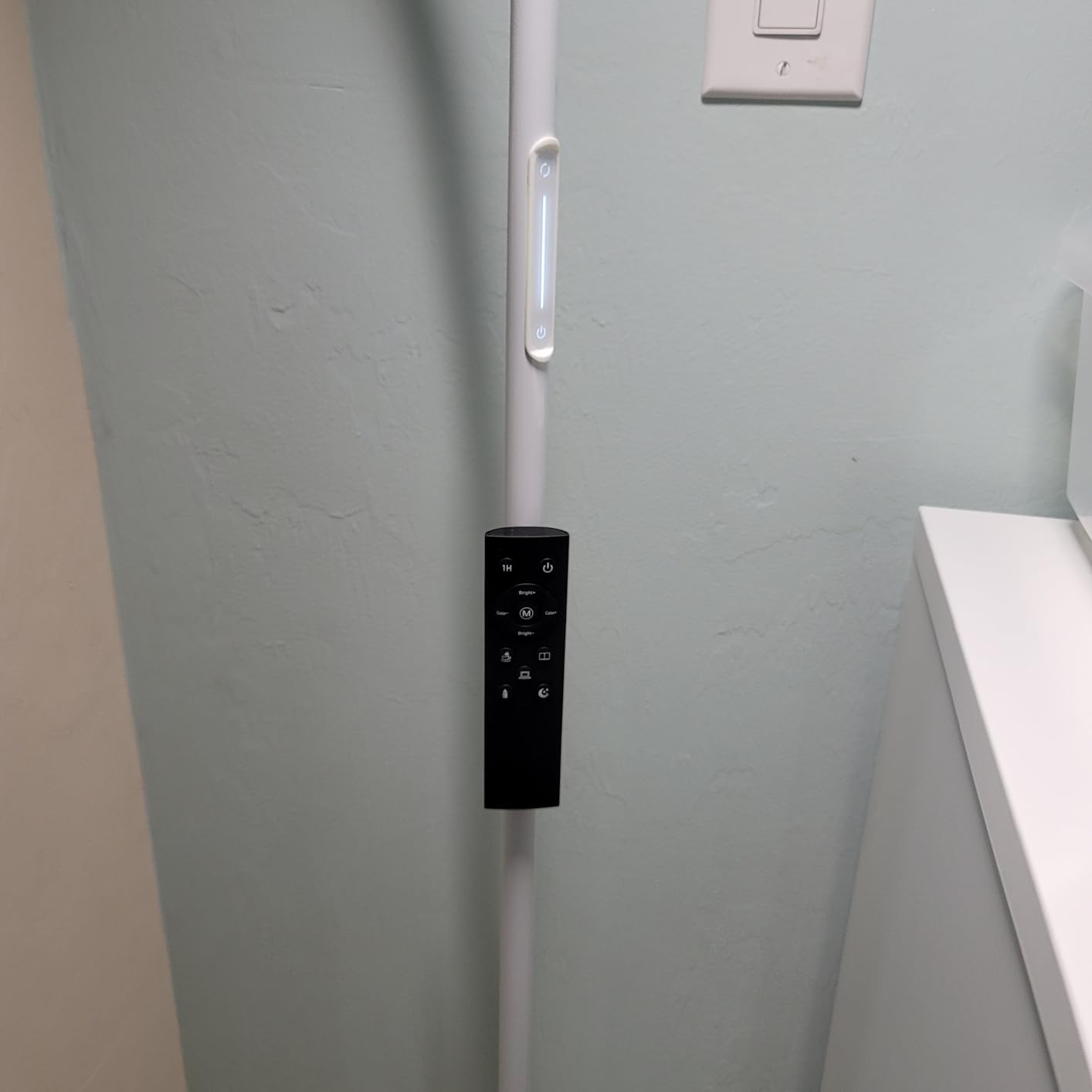 NXONE Led Floor Lamp,Modern Reading Adjustable Standing Height 4 Colors and Stepless Brightness Work Lamp for Living Room Bedroom Reading, Black customer photo 2