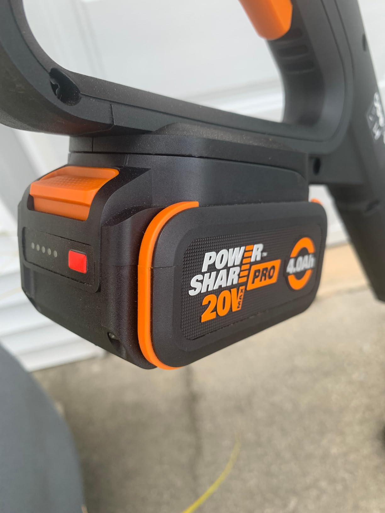 WORX Cordless Leaf Blower, 20V Electric Blower for Leaf Removal, WG543 customer photo 2