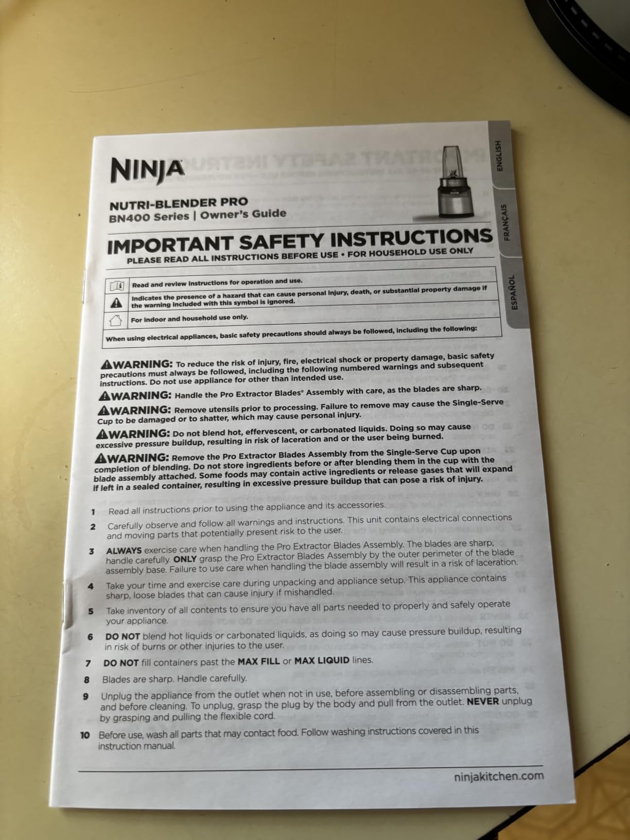 Ninja Nutri-Blender Pro with Auto iQ, 1100PW, (2) 24oz Cups, BN401 | 1100-peak-watt motor + 2 Auto-iQ programs for smoothies, salsa & dips. (2) 24-oz to-go cups. Dishwasher safe. customer photo 2
