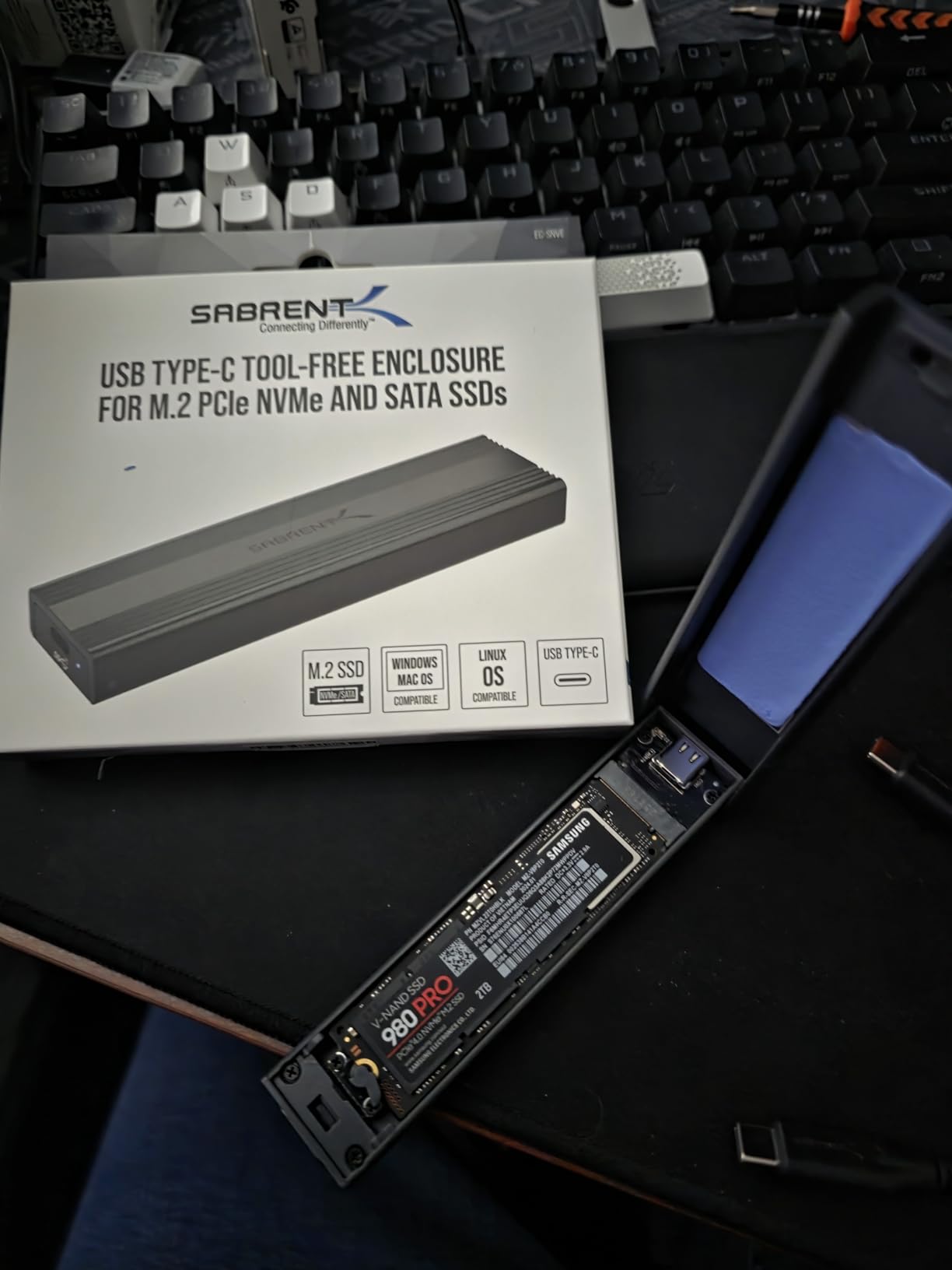 SABRENT Tool-Free NVMe & SATA M.2 SSD Enclosure, USB 3.2 Type-C (EC-SNVE) customer photo 1