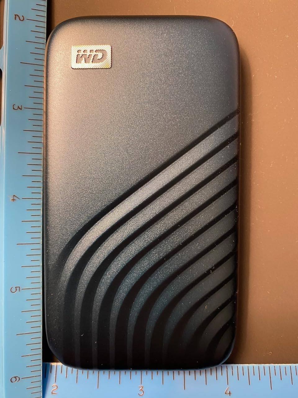 Western Digital 4TB My Passport SSD External Portable Solid State Drive, Grey, Up to 1,050 MB/s, USB 3.2 Gen-2 and USB-C Compatible (USB-A for older systems) – WDBAGF0040BGY-WESN customer photo 1