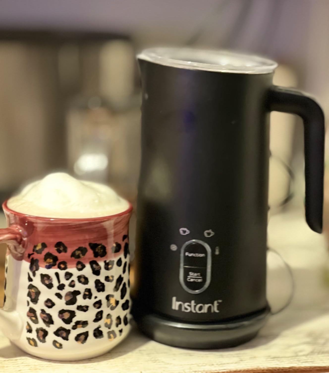 Instant Pot 4-in-1 Milk Frother, 10 oz, Black customer photo 1