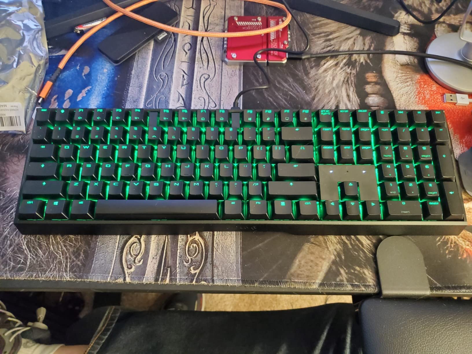 Cherry MX 3.0S Wired Mechanical Gaming Keyboard MX2A Silent RED Switches | Robust Aluminum Housing, RGB-Lighting, Full Key Rollover, Anti Ghosting, Black customer photo 1