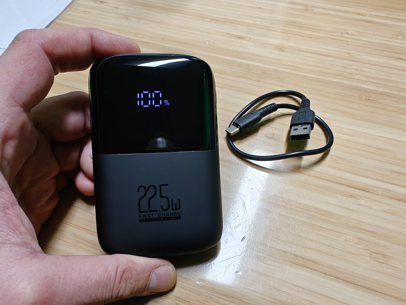 INIU Portable Charger, Smallest 10000mAh 22.5W Fast Charging Power Bank customer photo 1