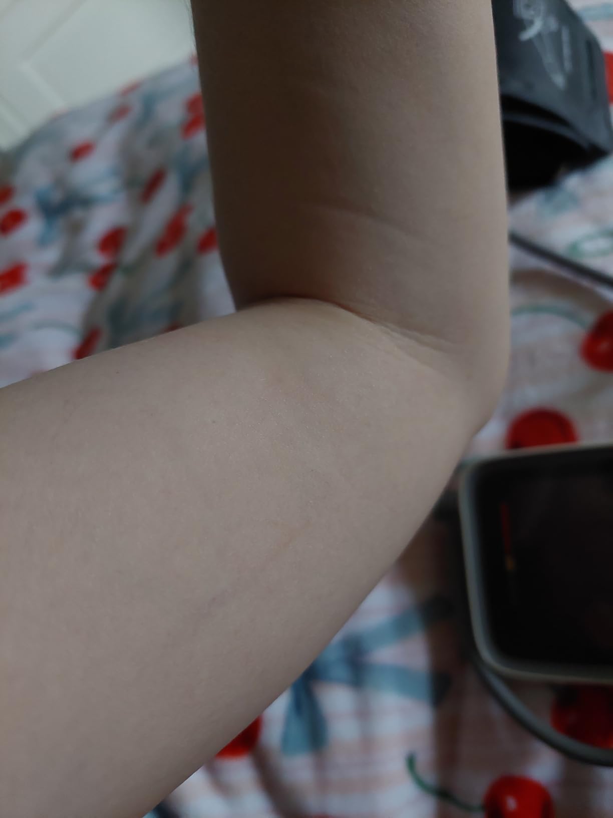 Automatic Upper Arm Blood Pressure Monitor 2 Cuff Sizes customer photo 1
