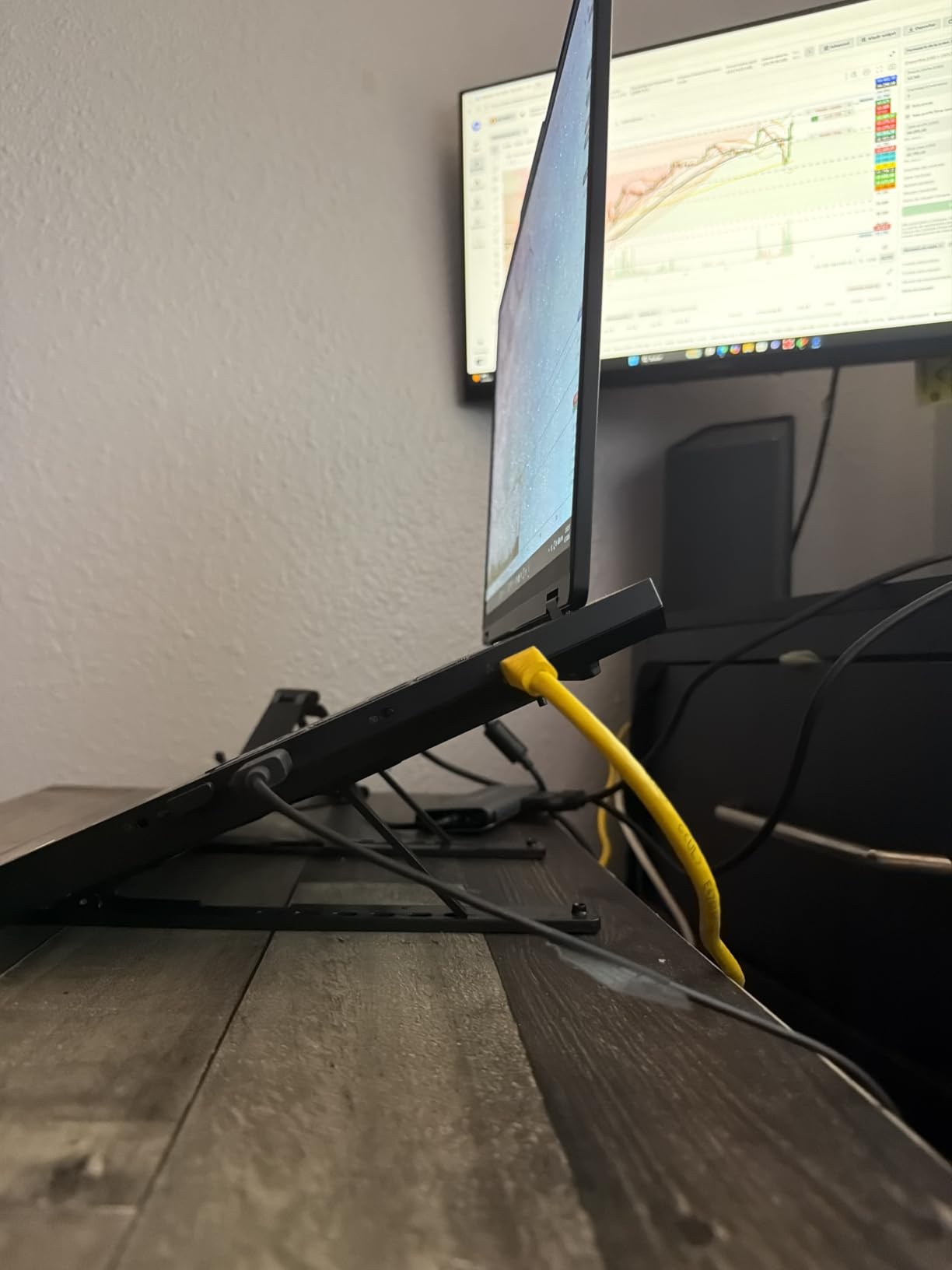 Adjustable Laptop Stand, Portable Laptop Riser for Desk customer photo 2