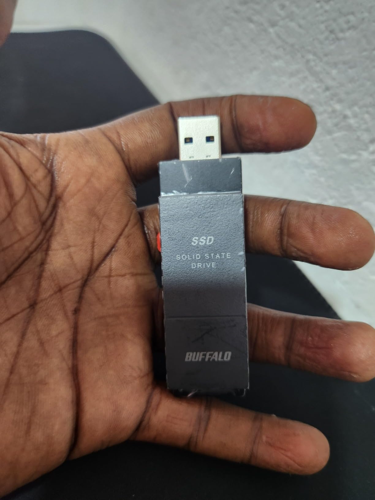 BUFFALO External SSD 1TB - Up to 600MB/s - USB-C - USB-A - USB 3.2 Gen 2 (Compatible with PS4 / PS5 / Windows/Mac) - External Solid State Drive Stick - SSD-PUT1.0U3B customer photo 2