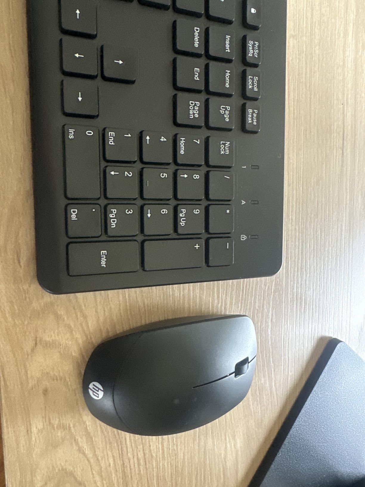 HP 230 Wireless Mouse and Keyboard Combo - 2.4GHz Wireless Connection - Long Battery Life - Durable & Low-Noise Design - Windows & Mac OS - Adjustable 1600 DPI - Numeric Keypad (18H24AA#ABA) customer photo 1