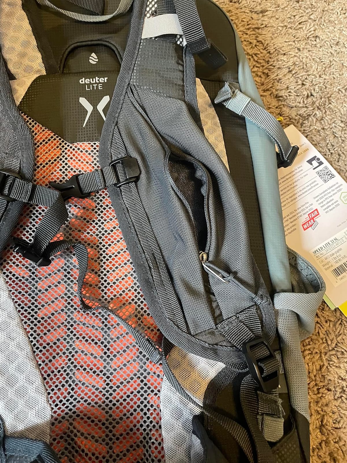 Deuter Speed Lite 23L SL Women’s Fit Hiking Backpack - Shale-Graphite customer photo 1
