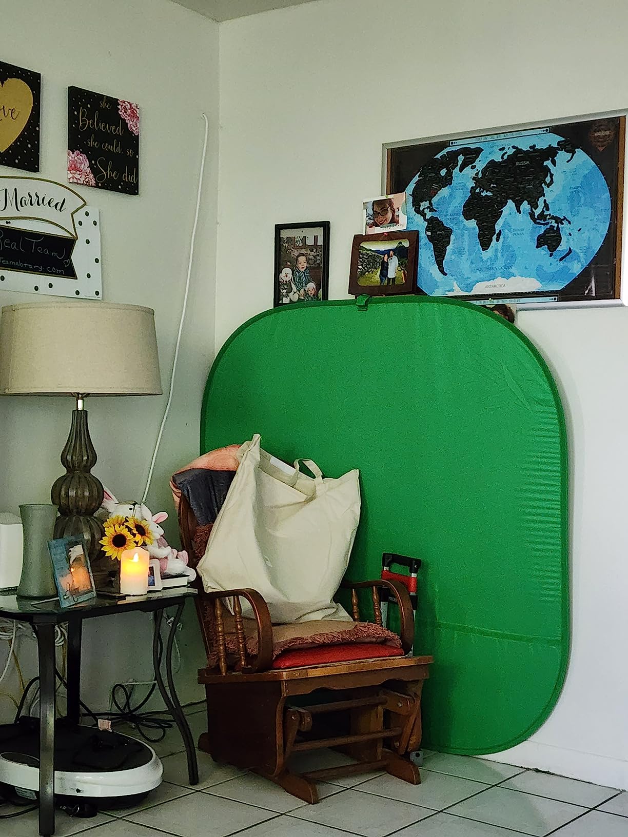 Portable Green Screen Chair, 59 in Greenscreen Backdrop with Stand Double Sided Foldable Green Background, Chroma Key, for Video Chats and Meetings, Photography, Photo Zoom, Streaming Games customer photo 2