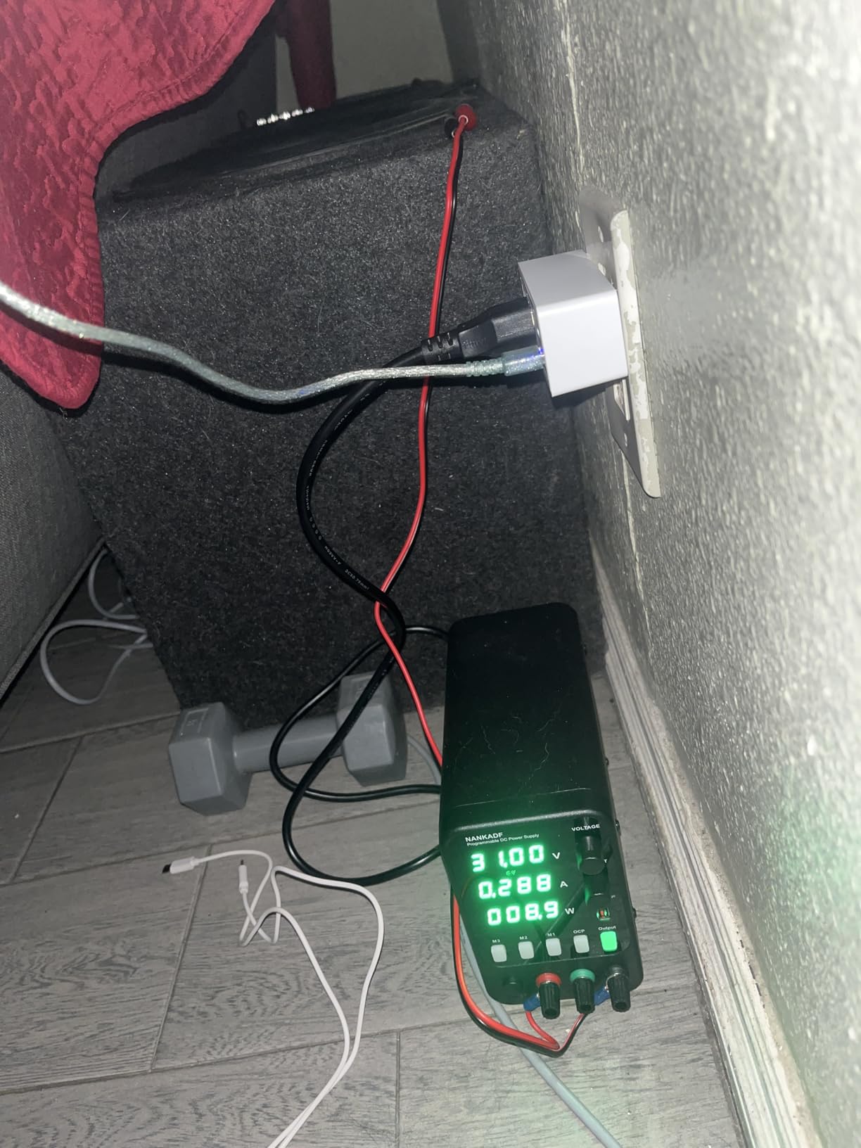 DC Power Supply Variable, Bench Power Supply with Encoder Adjustment Knob, Output Enable/Disable Button, Adjustable Power Supplies with USB Quick-Charge, Short Circuit Alam (30V 10A Black) customer photo 2