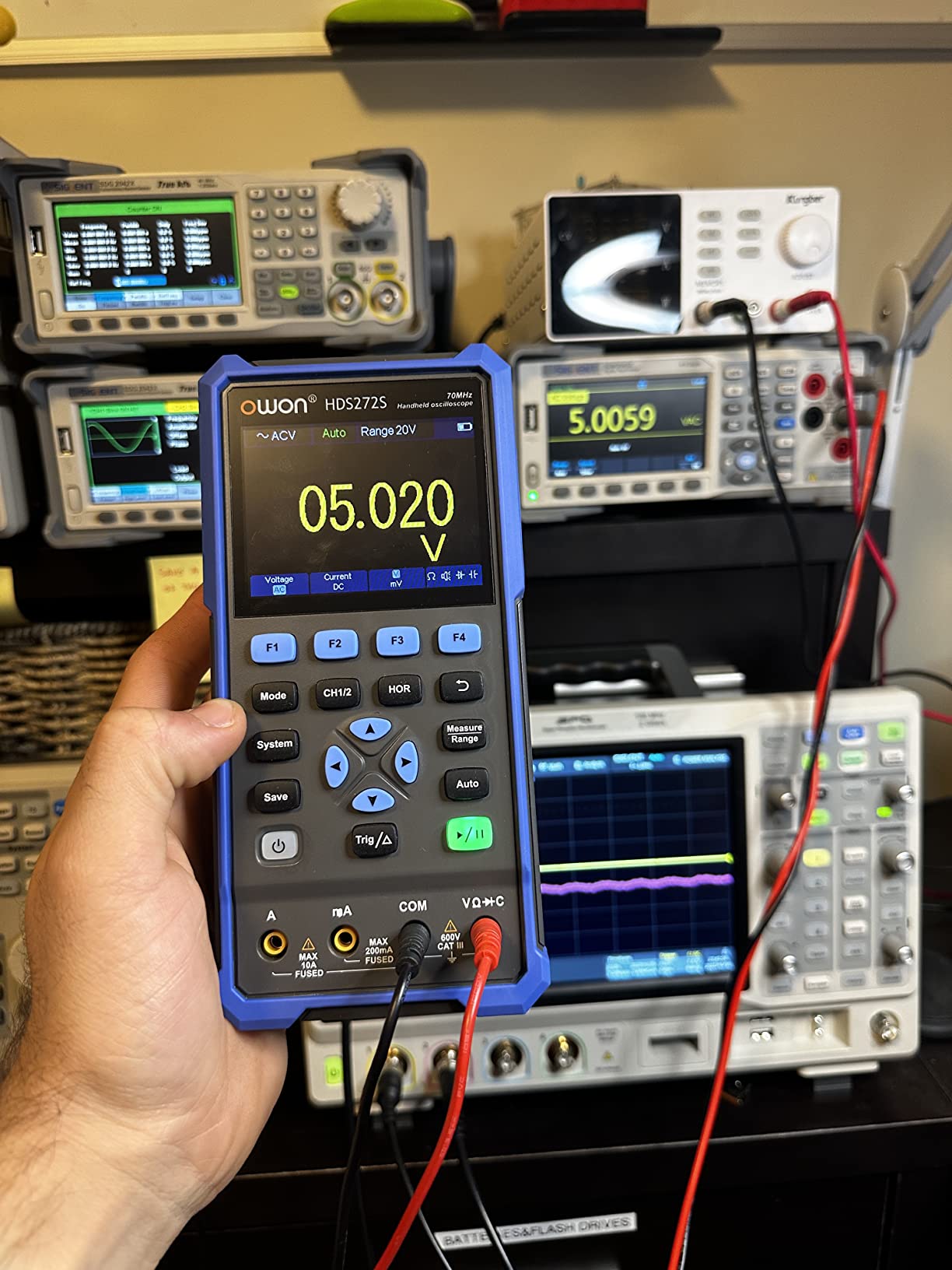 HDS272S Oscilloscope 70MHz 2 CH, Digital Mulitimeter Waveform Generator customer photo 1