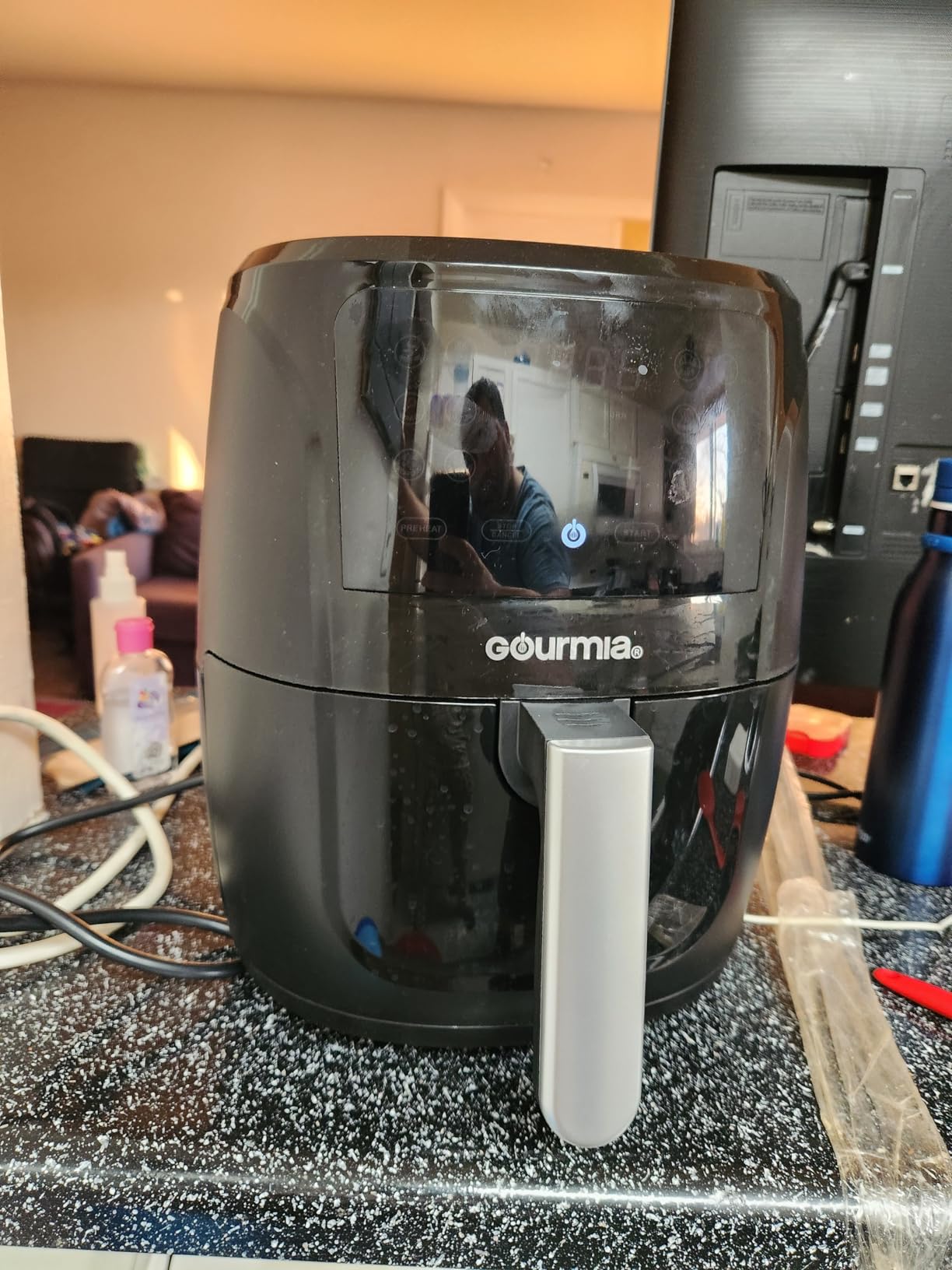 Gourmia Air Fryer - 6 Qt Basket Capacity, 12 Cooking Presets, Black customer photo 2